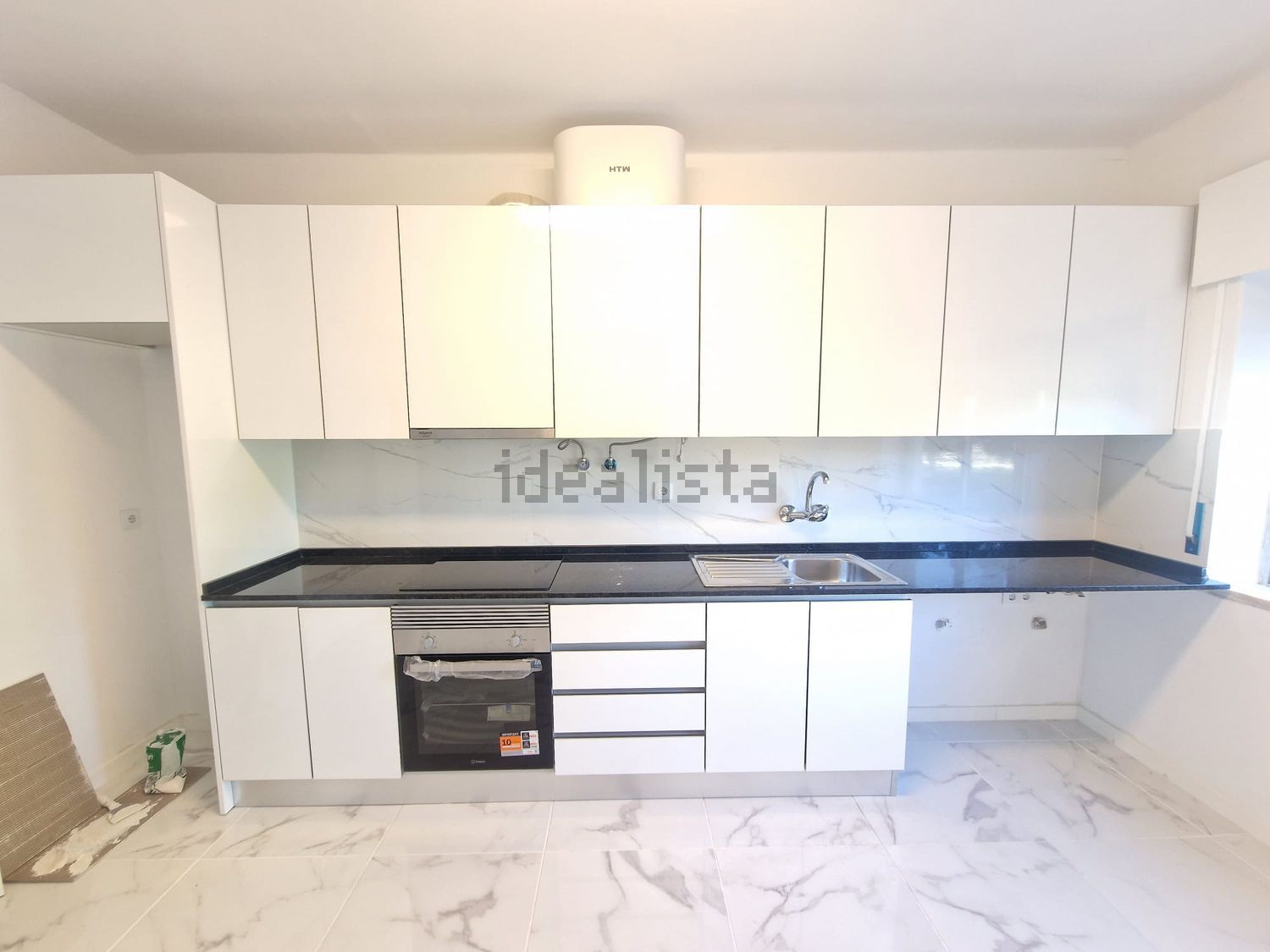 出租公寓 t3在Rua Movimento das Forças Armadas s/n - 厨房