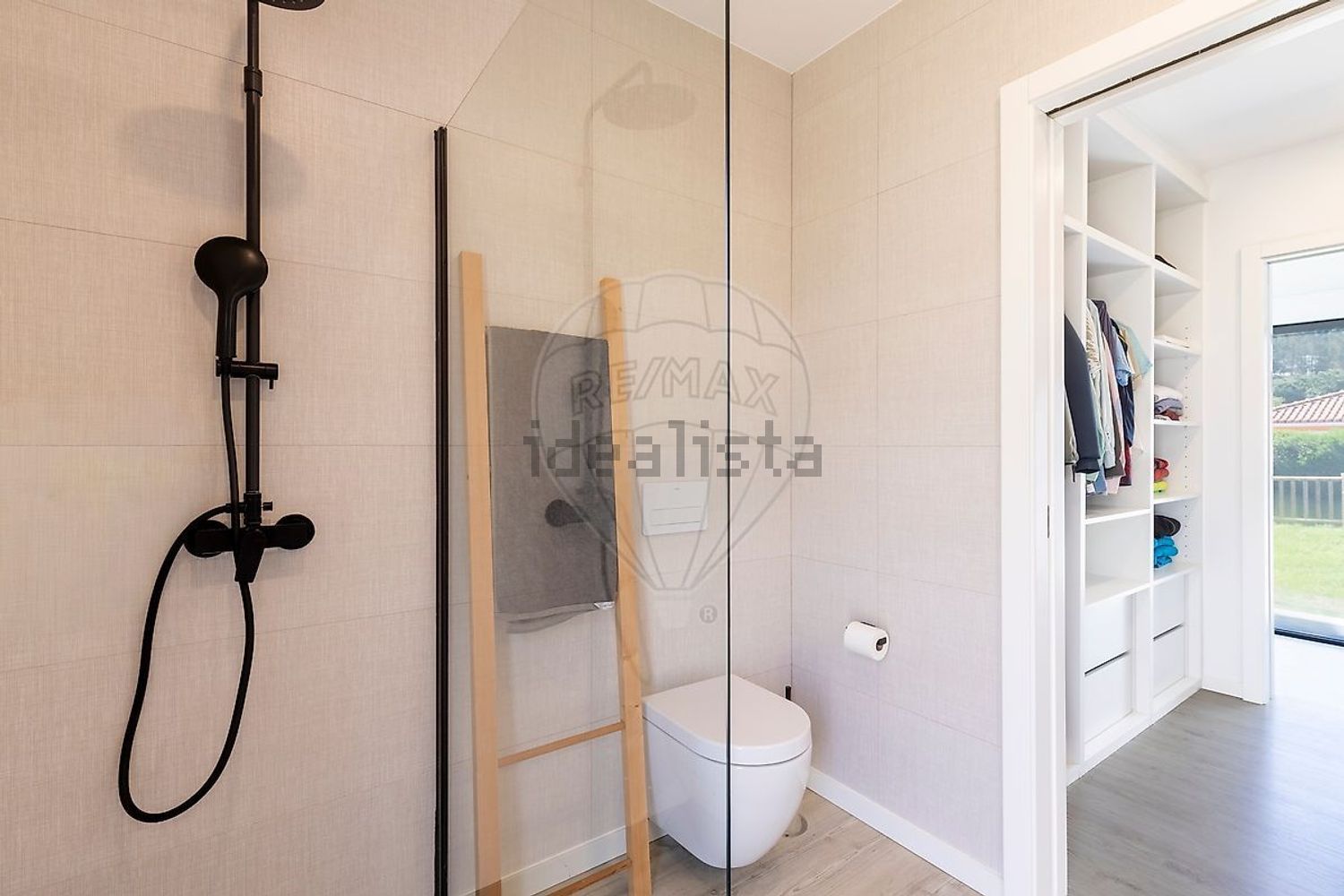 小楼房或独栋别墅出售在Praceta Da Lapa - 卫生间