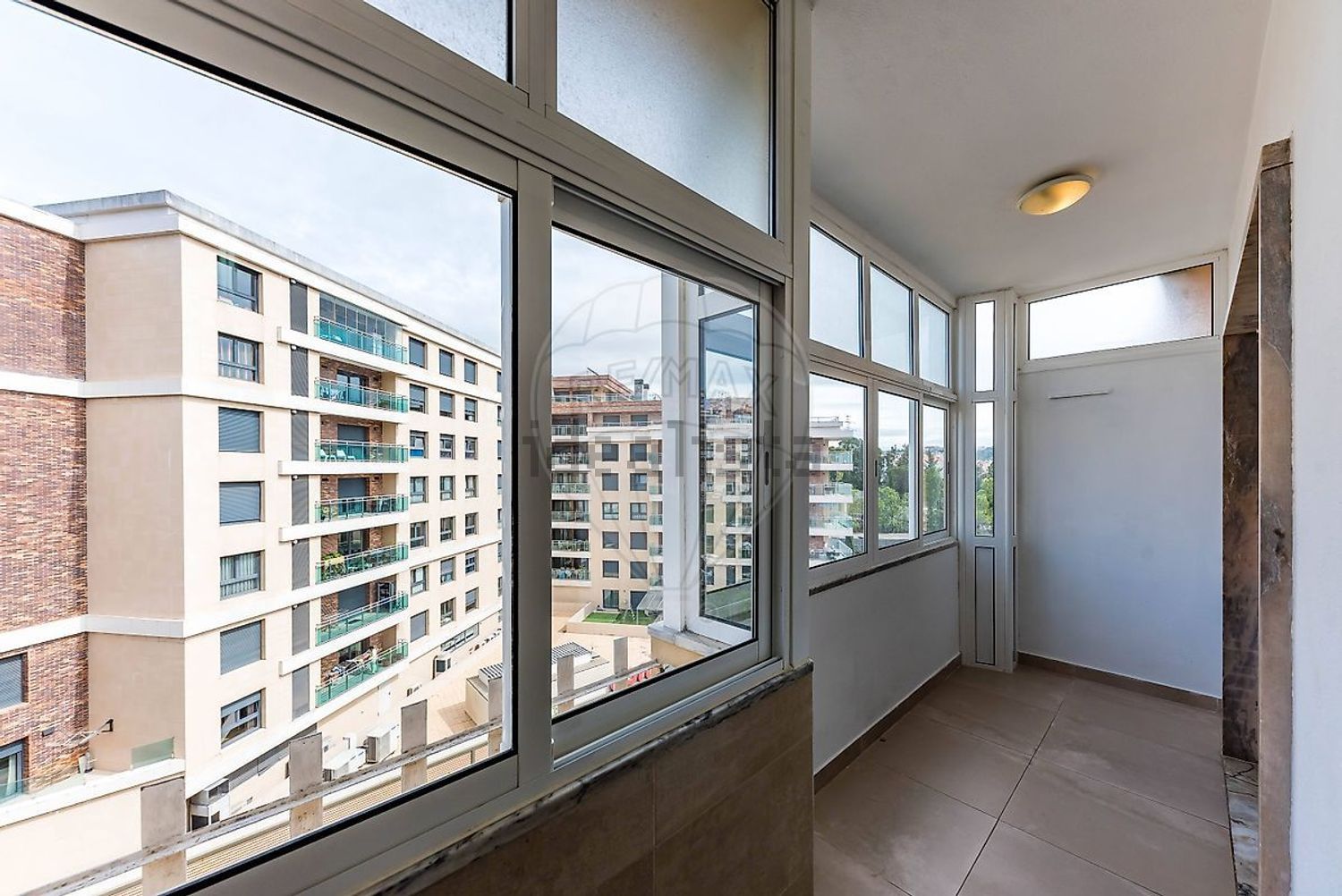 公寓 t2出售在Rua Almeida Garrett - 阳台