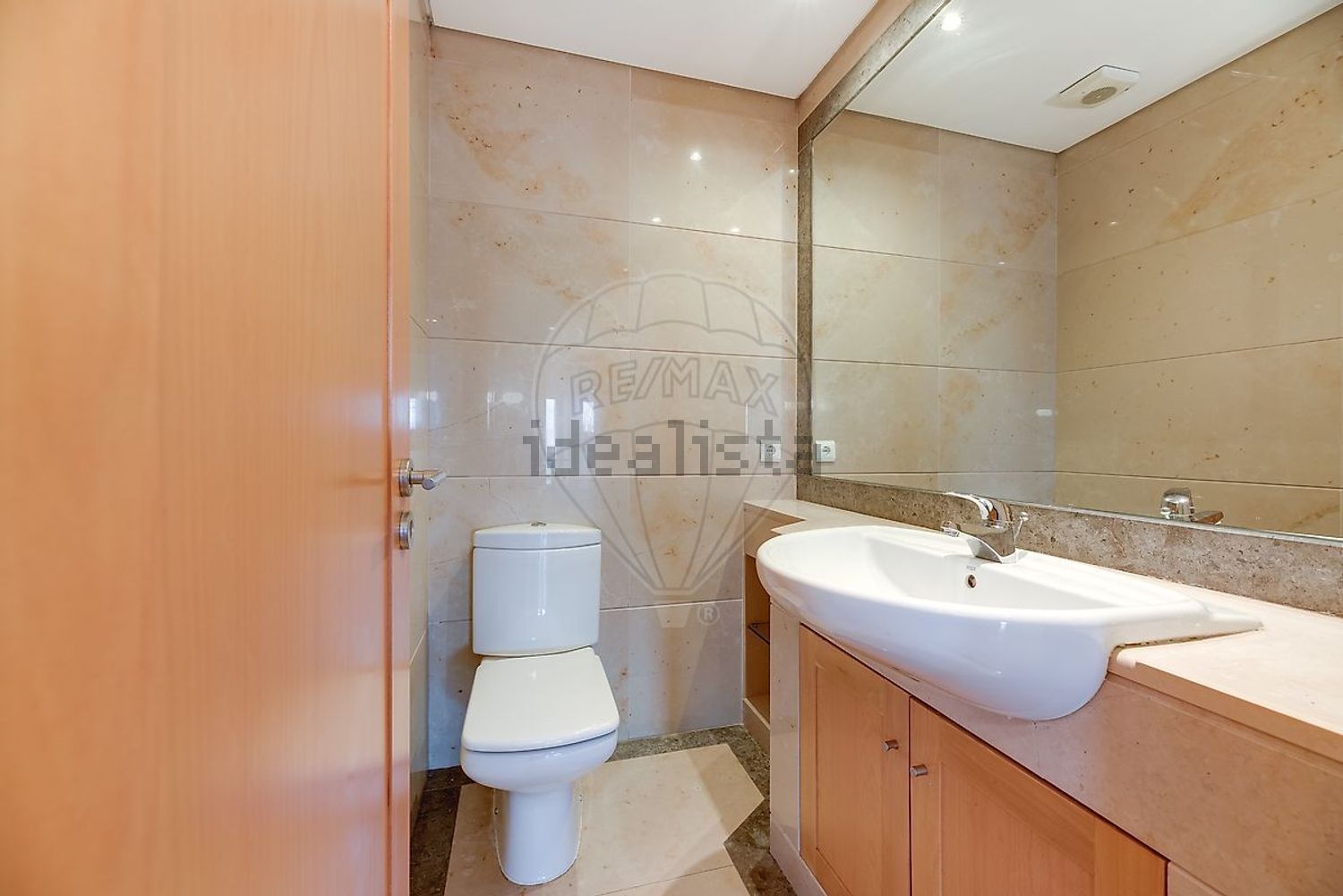 公寓 t3出售在Rua Doutor José da Cunha - 卫生间