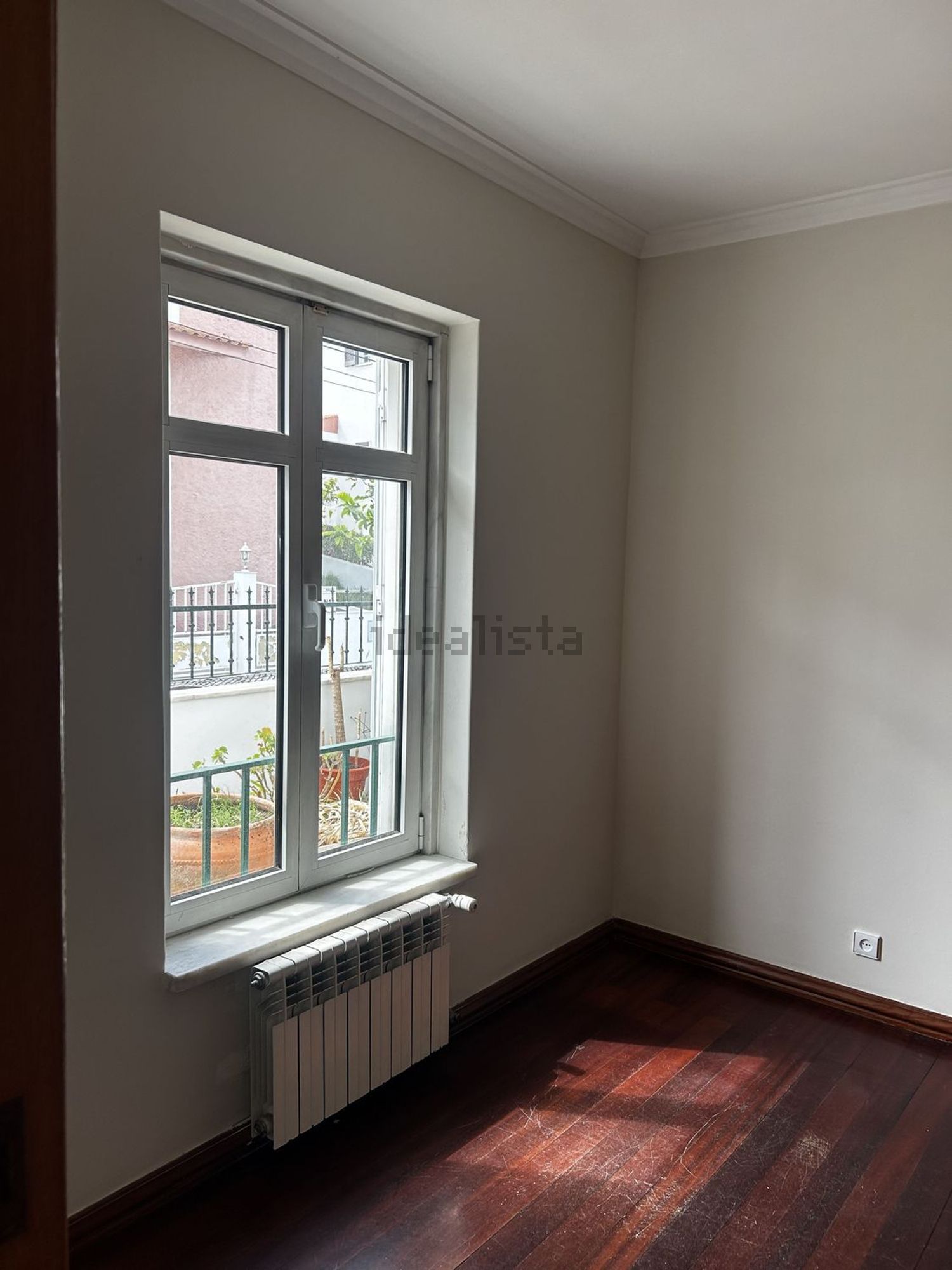 小楼房或独栋别墅出售在Rua dos Lusíadas, 6 - 办公室