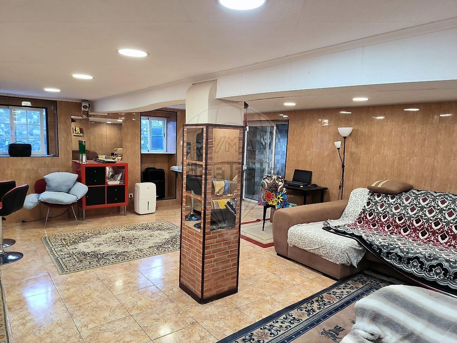 小楼房或独栋别墅出售在Rua da Mata de Palhacana - 客厅