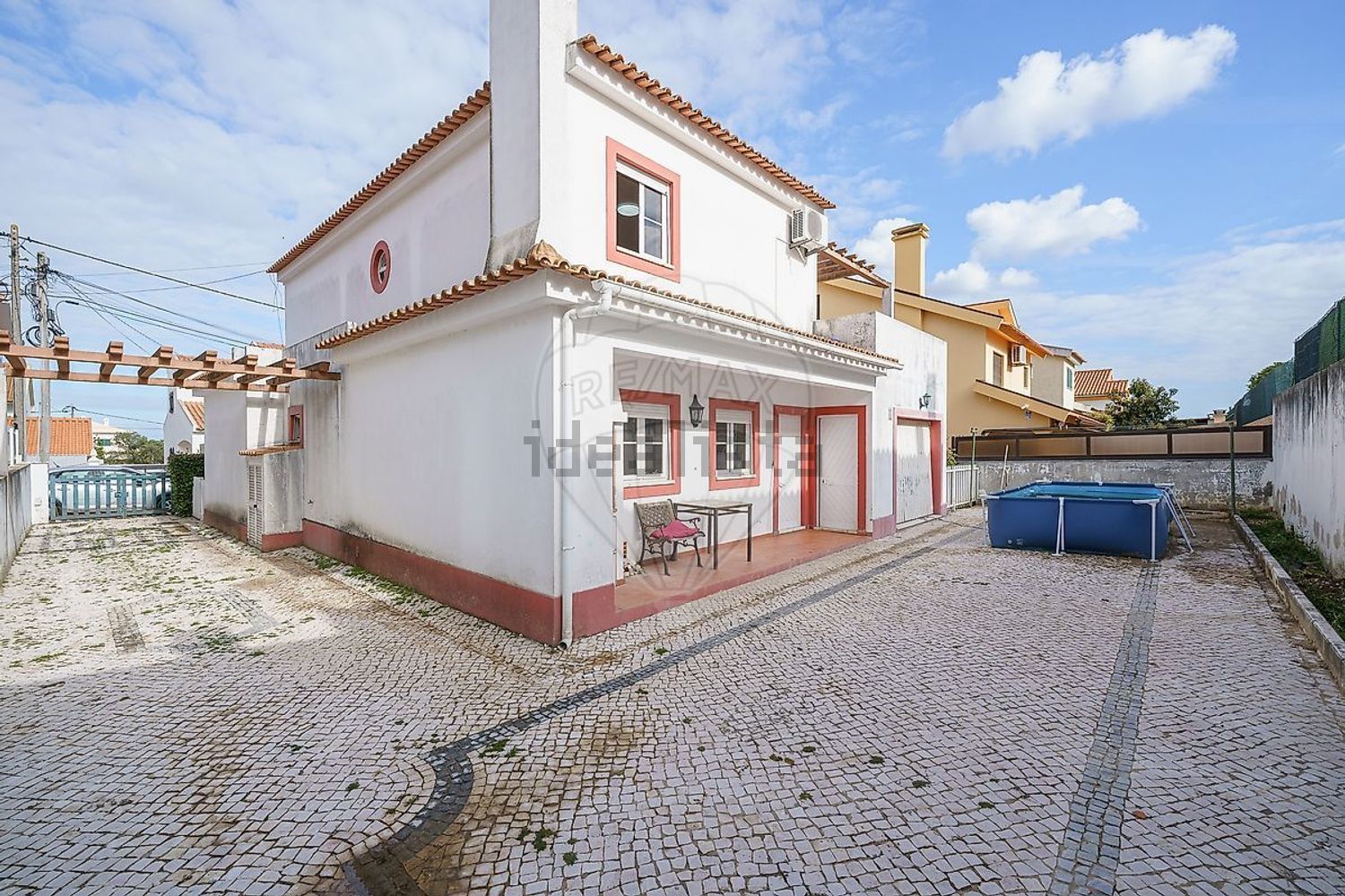 小楼房或独栋别墅出售Urbanização Quinta Tomé Dias - 外立面