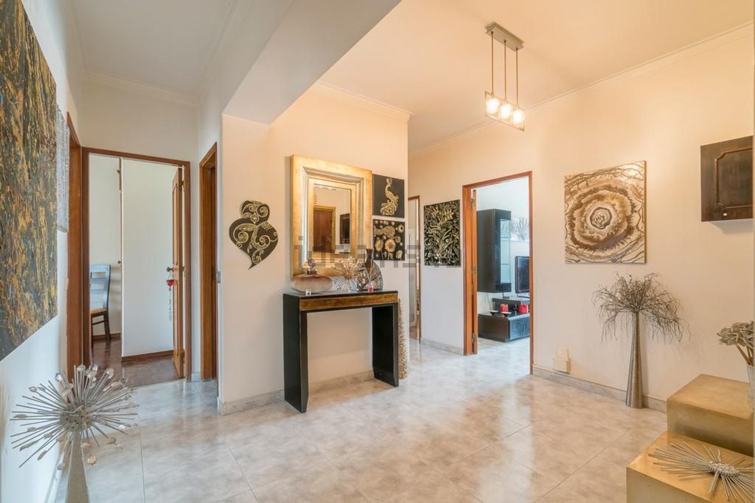 出租房间在Rua Ramiro Ferrão, 53 - 过道