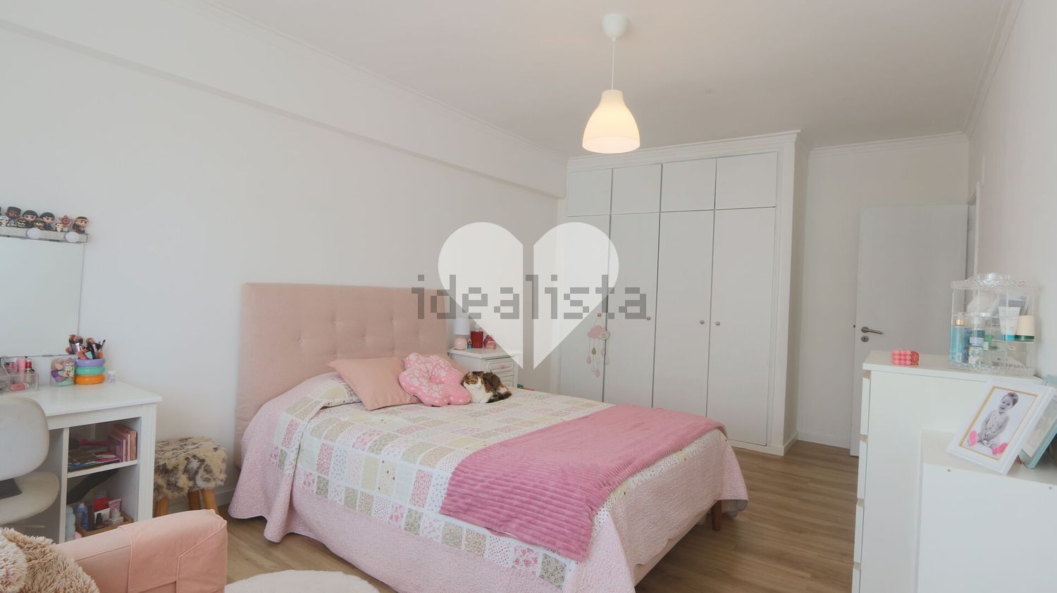 公寓 t4出售在Massamá - 卧室