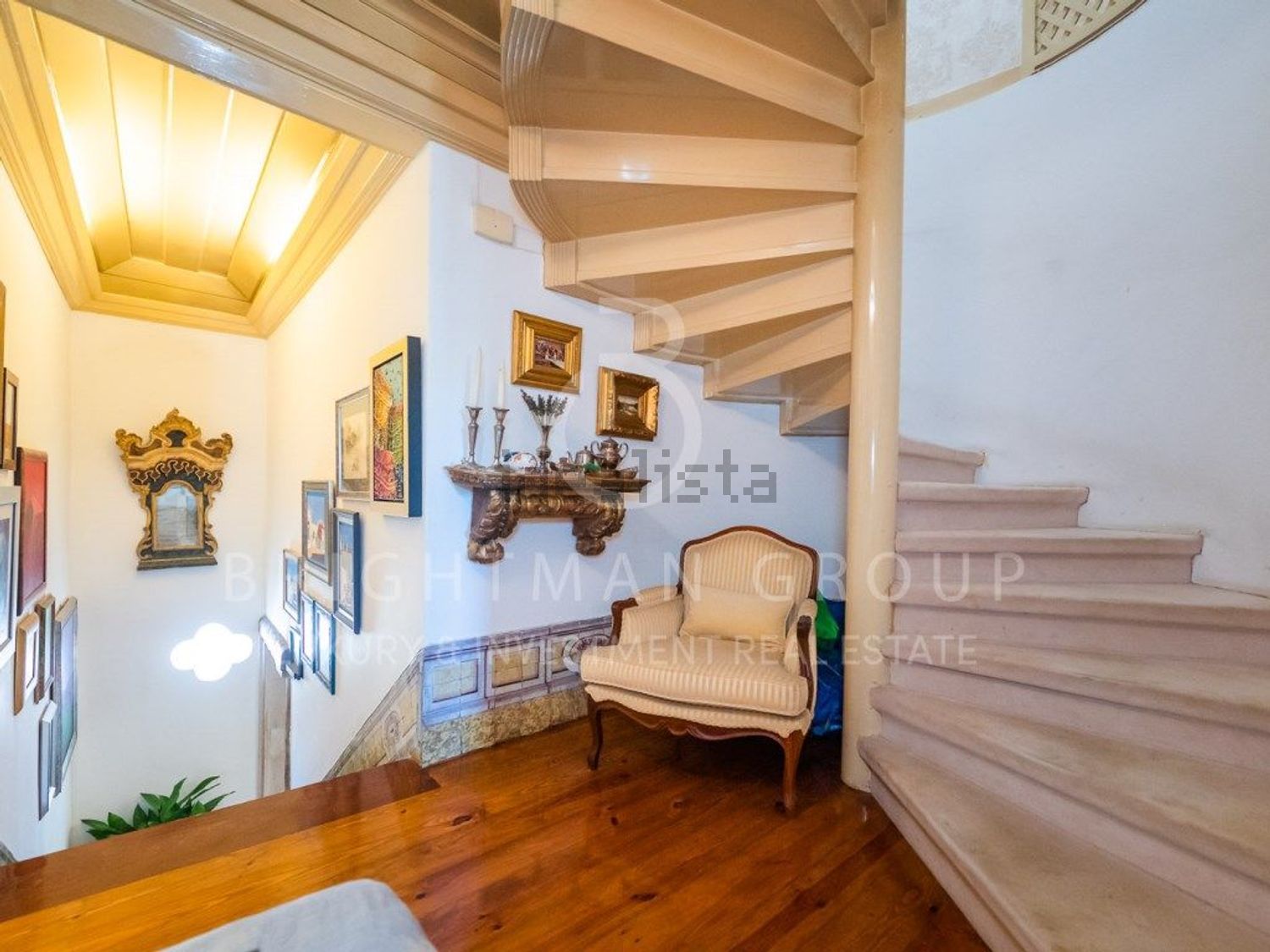 小楼房或独栋别墅出售在Carriche - Hospital das Forças Armadas - 前厅