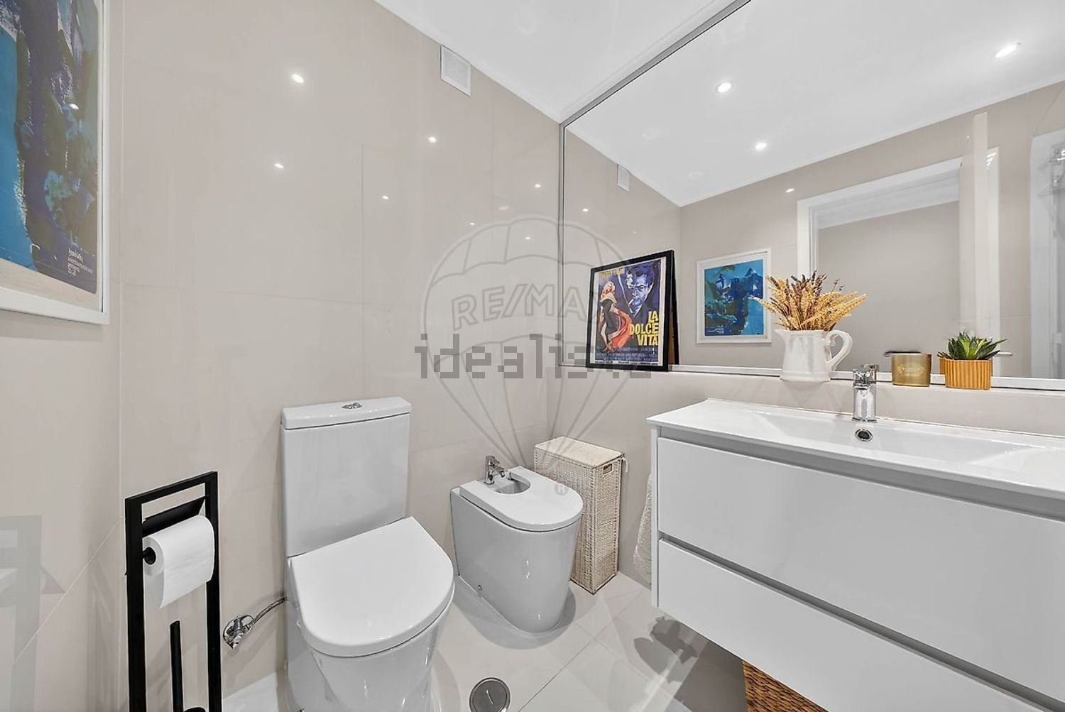 公寓 t3出售在Rua Públia Hortênsia de Castro - 卫生间