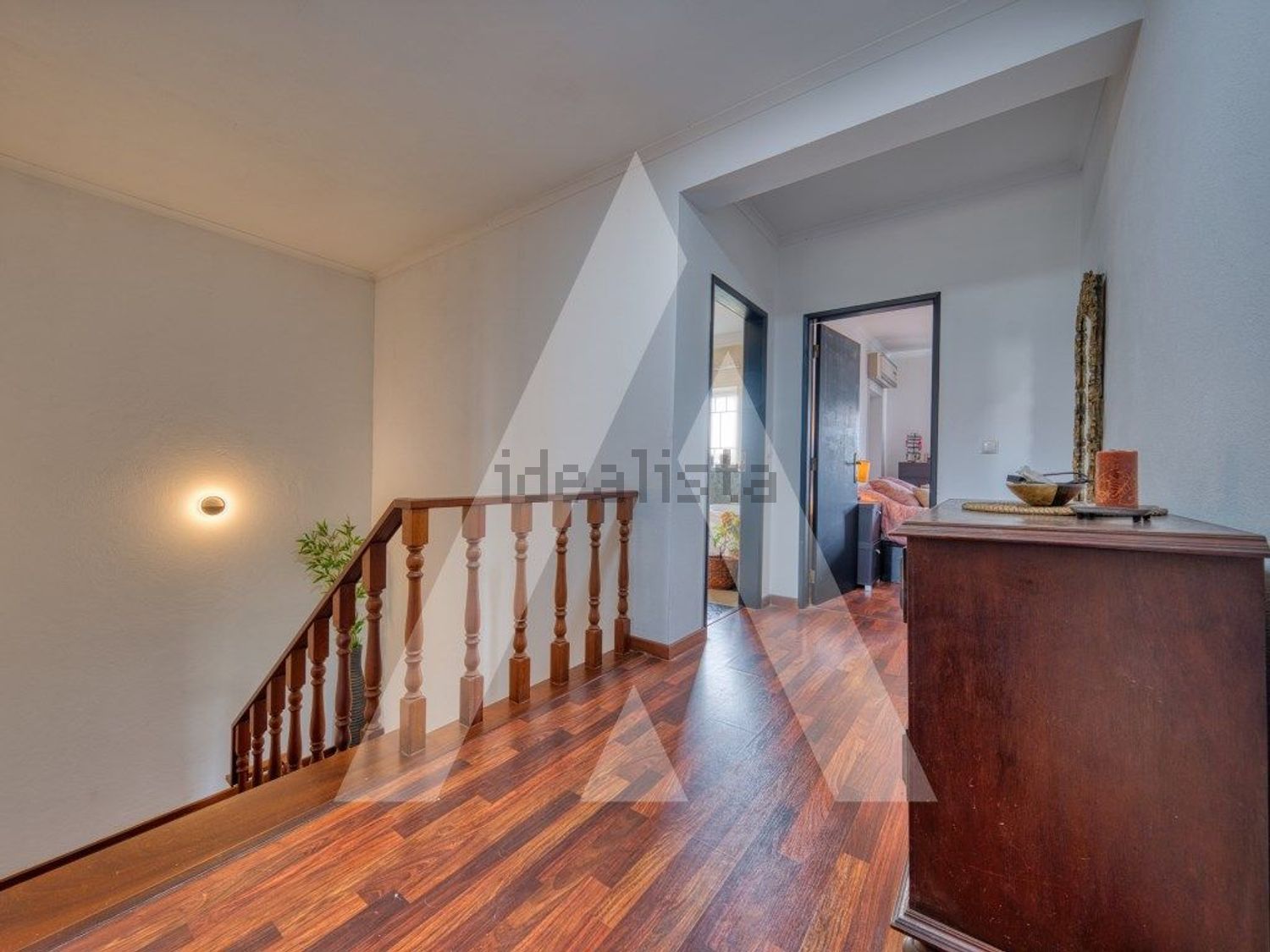 小楼房或独栋别墅出售在Lamas e Cercal - 过道