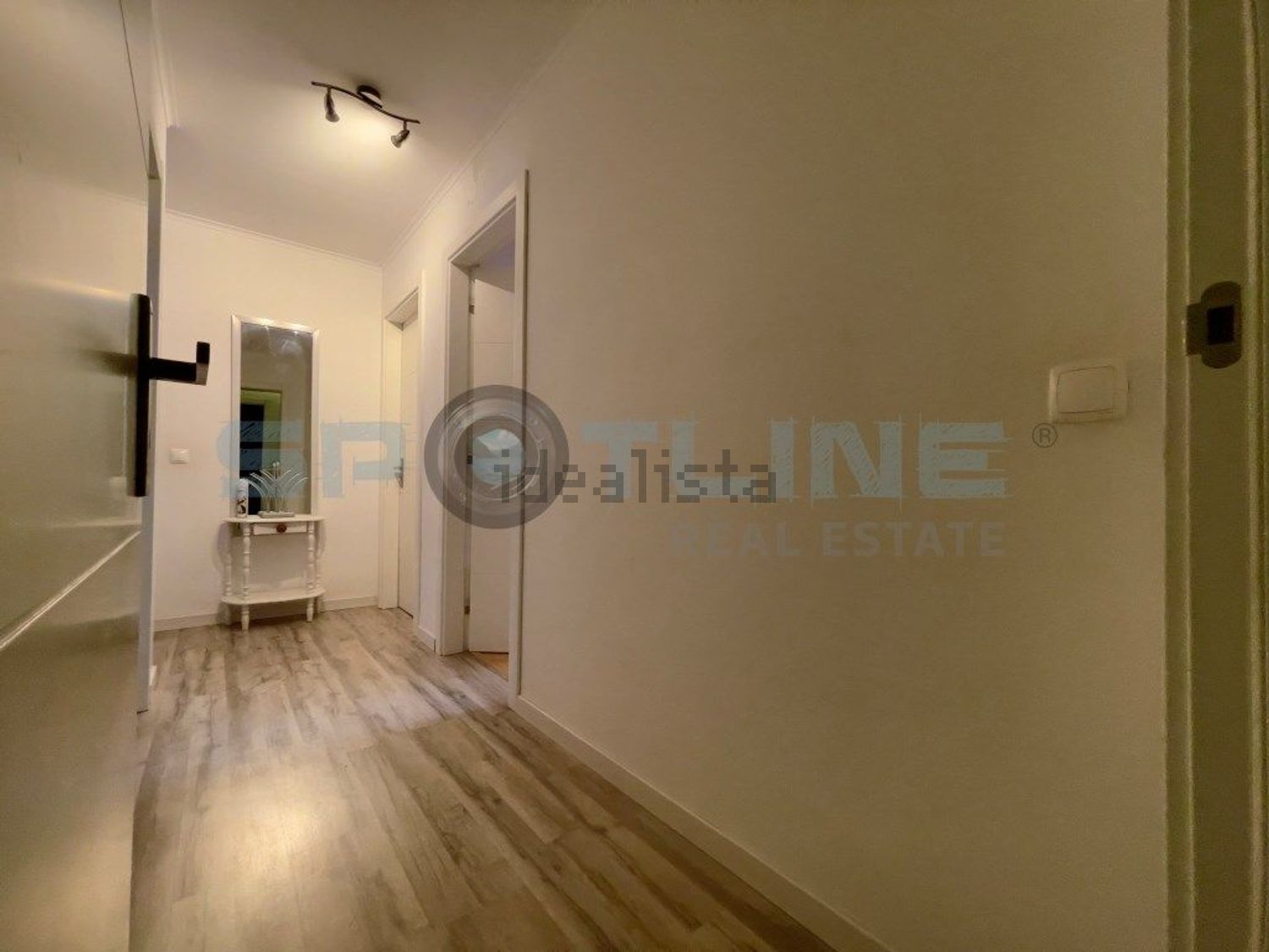 公寓 t4出售在Rua Barata Feyo, 10 - 前厅