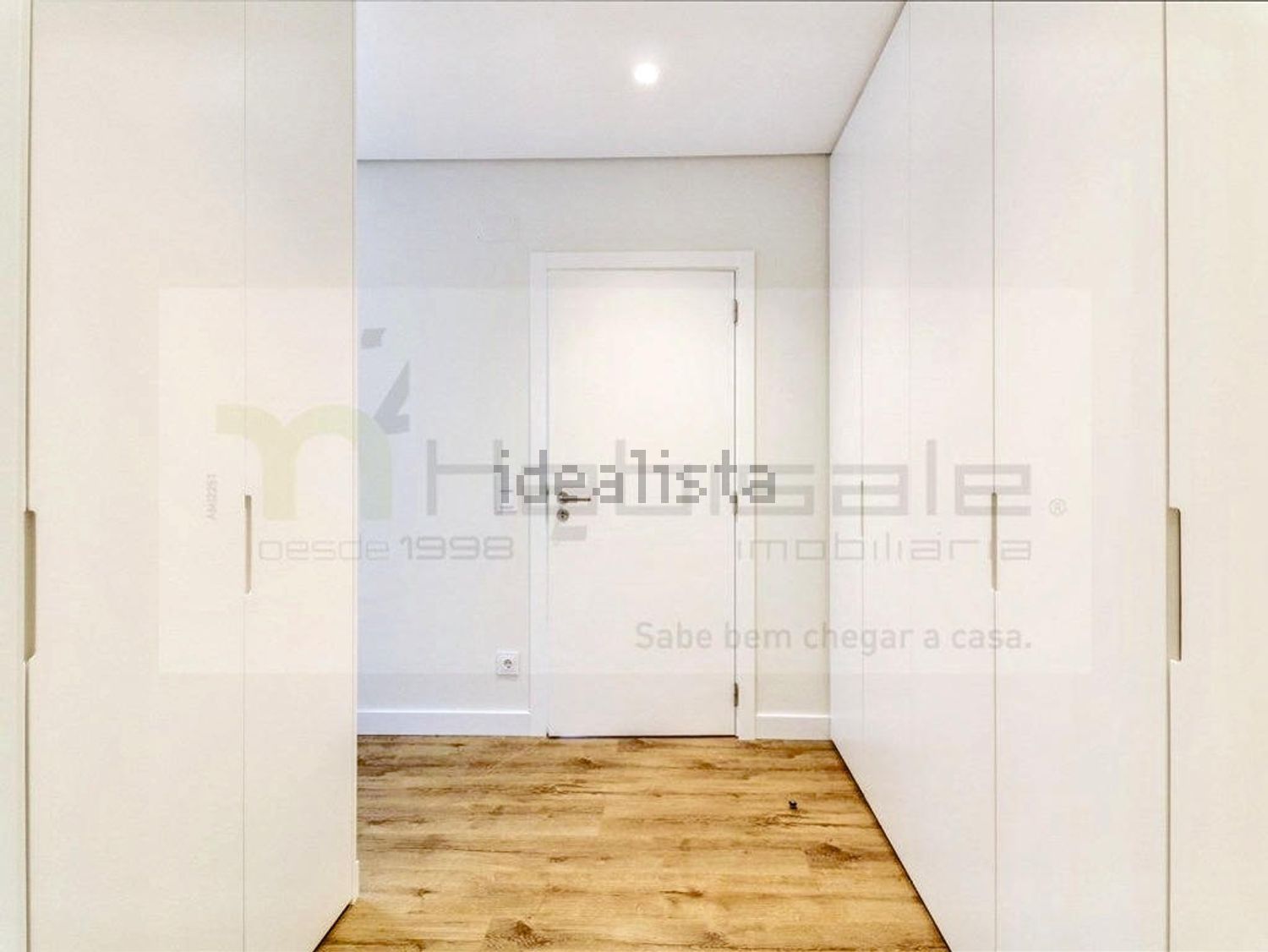 公寓 t4出售在Rua Almirante Gago Coutinho, 58 a - 居住