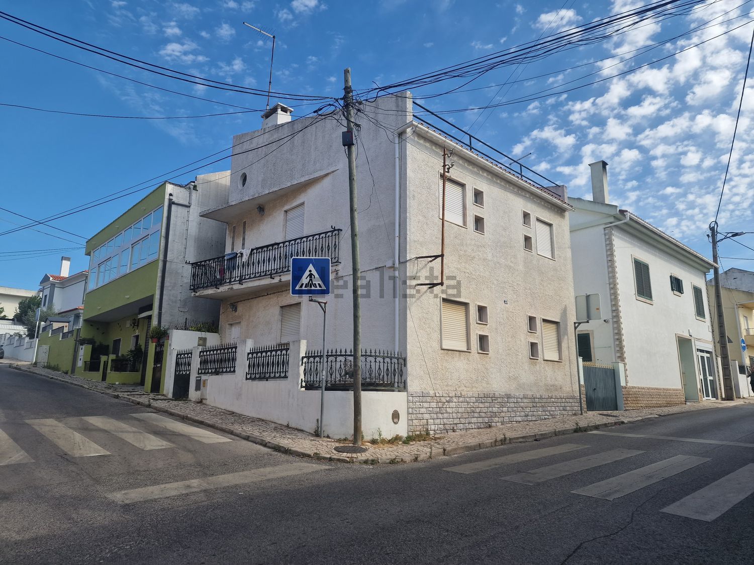 小楼房或独栋别墅出售在Rua da Graça - 视线