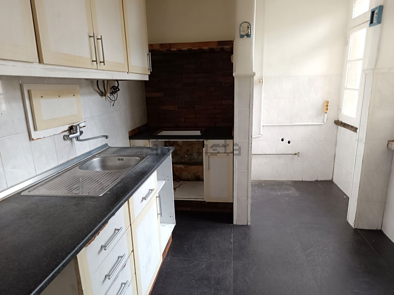 公寓 t2出售在Rua 1º de Maio, 40 - 厨房