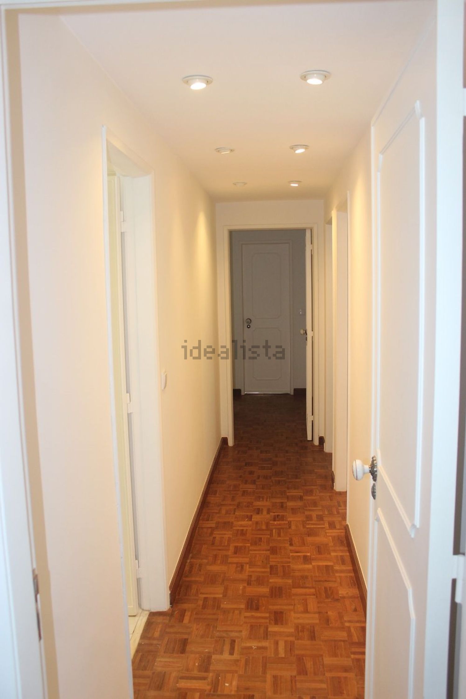 出租房间在Avenida Cidade de Luanda, 485 - 过道