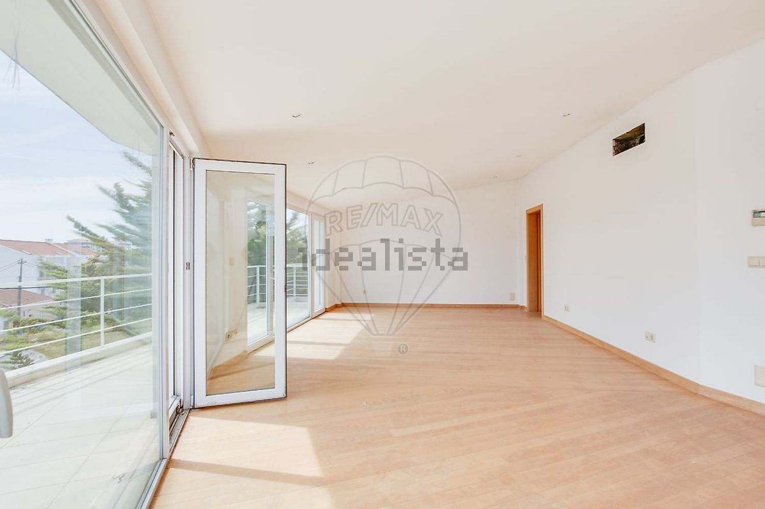 出租小楼房或独栋别墅在Marco Cabaço - Vale Cavala - 阳台