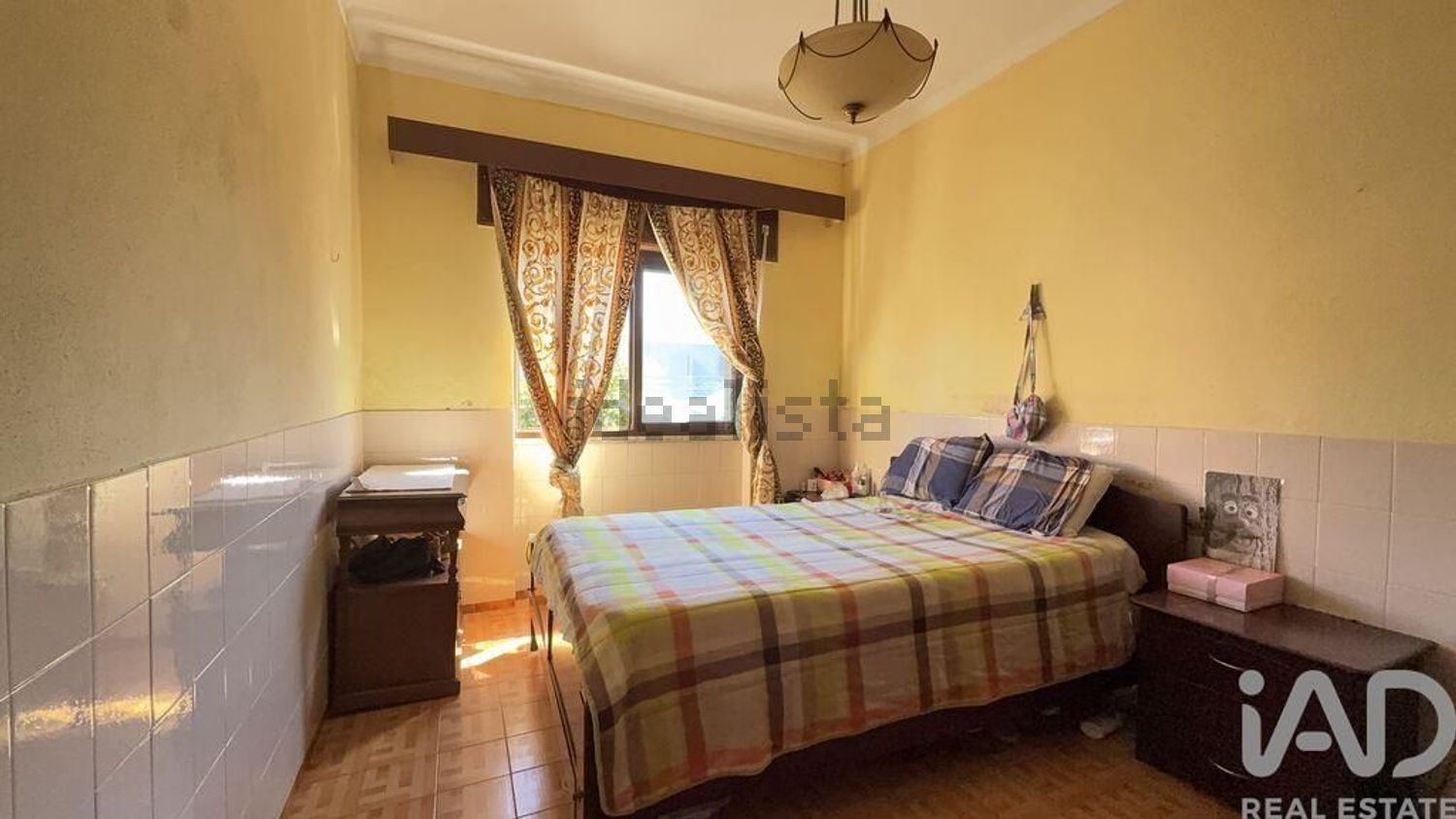 小楼房或独栋别墅出售在Alhos Vedros - 卧室