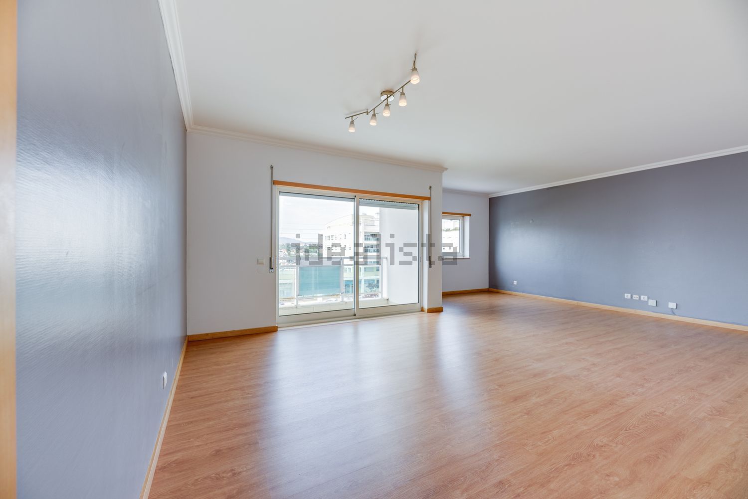 公寓 t3出售在Rua Doutor José da Cunha, 24 - 居住