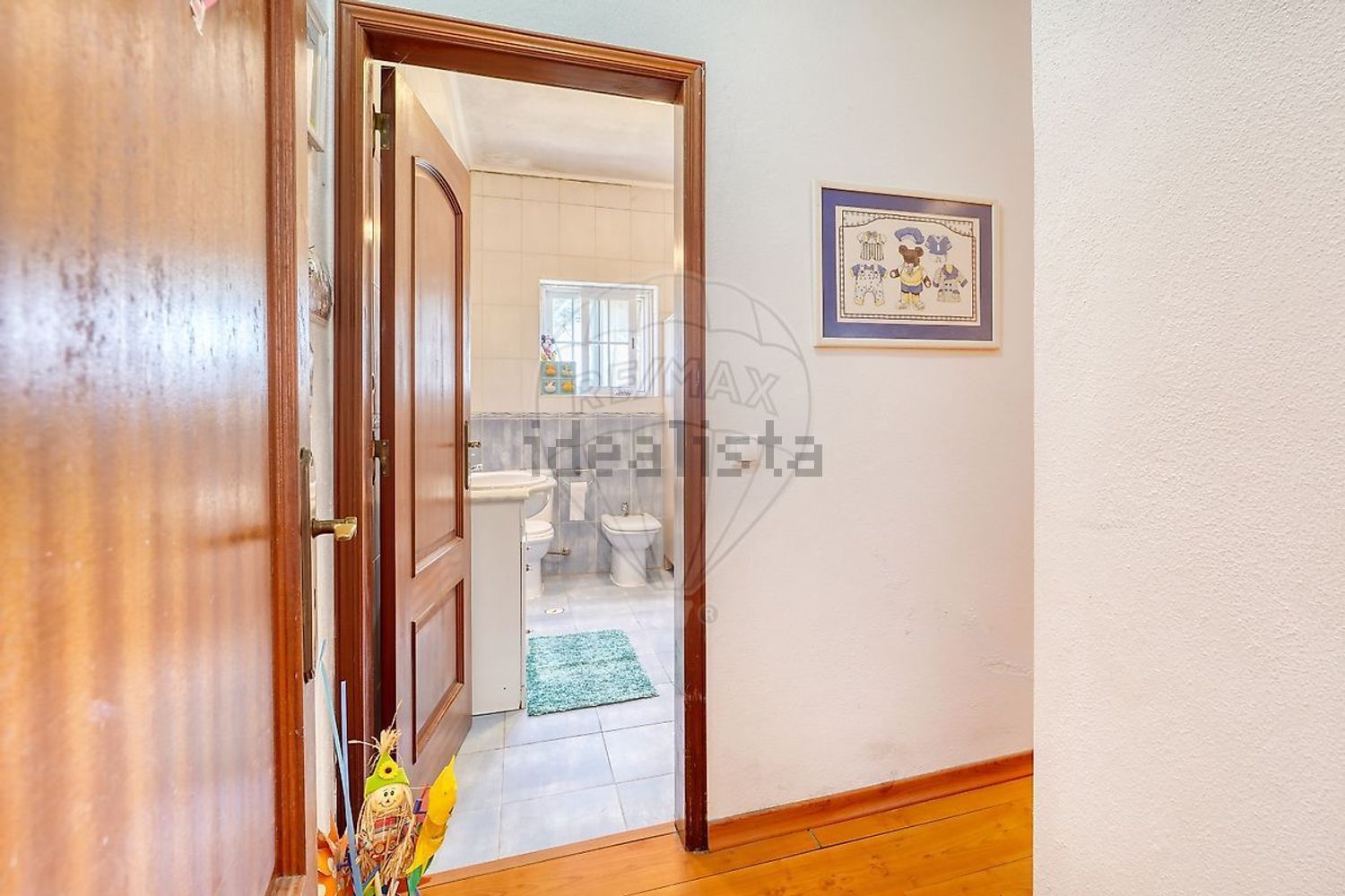 小楼房或独栋别墅出售在Rua da Horta - 过道