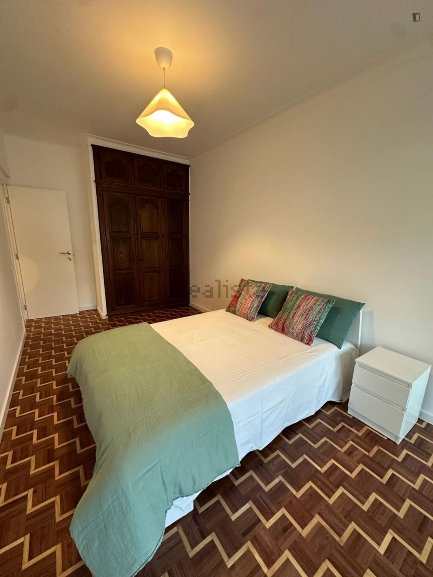 出租房间在Rua António Nobre - 卧室