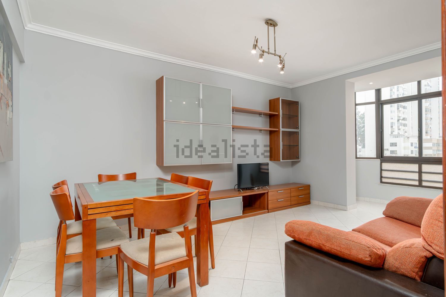 出租公寓 t2在Rua Ramiro Ferrão - 客厅