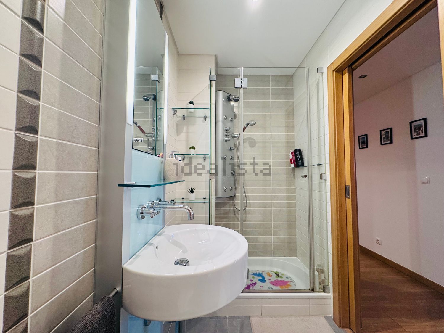 公寓 t3出售在Rua Júlio Conceição Sousa, 12 - 卫生间