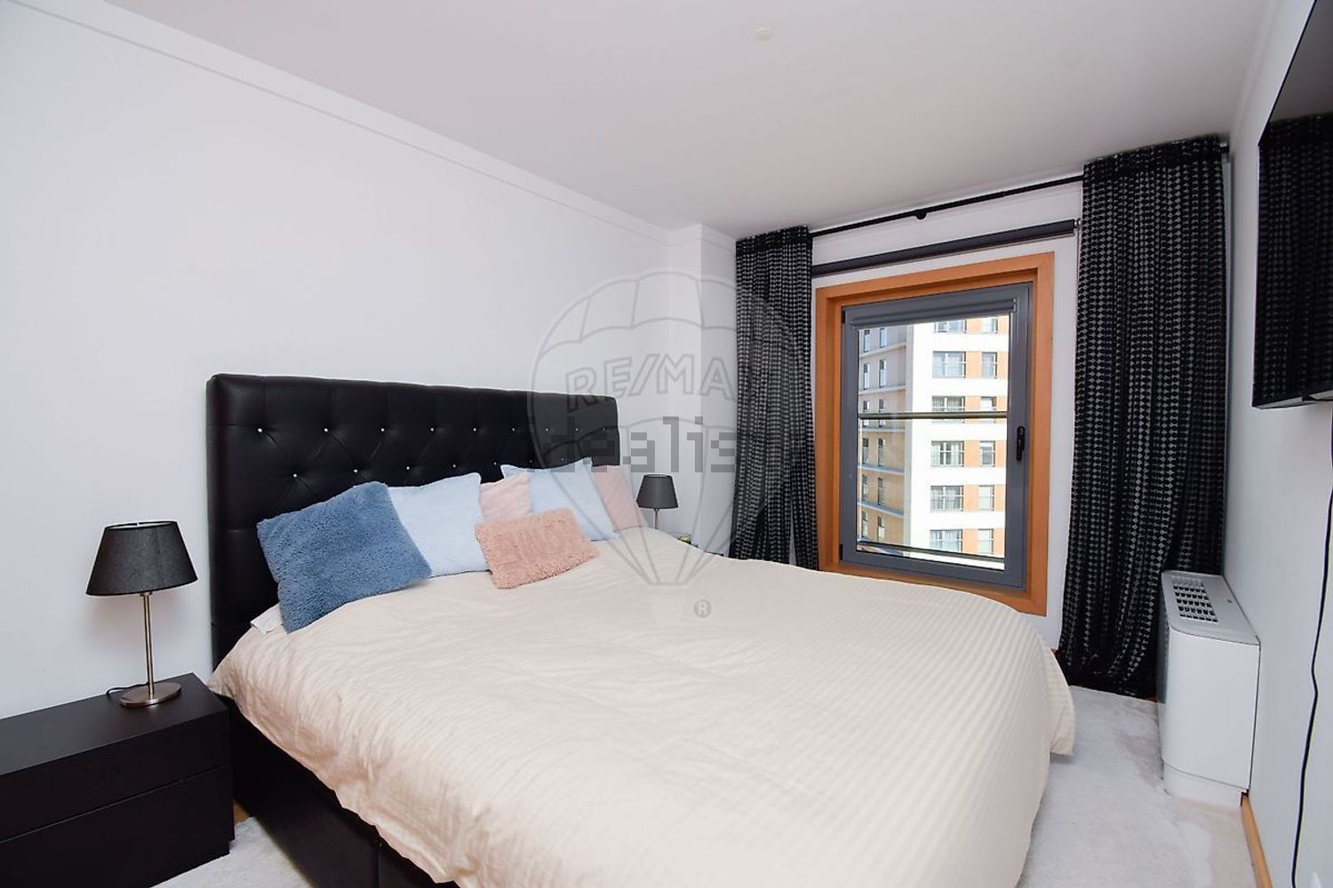 公寓 t2出售在Alameda dos Oceanos - 卧室