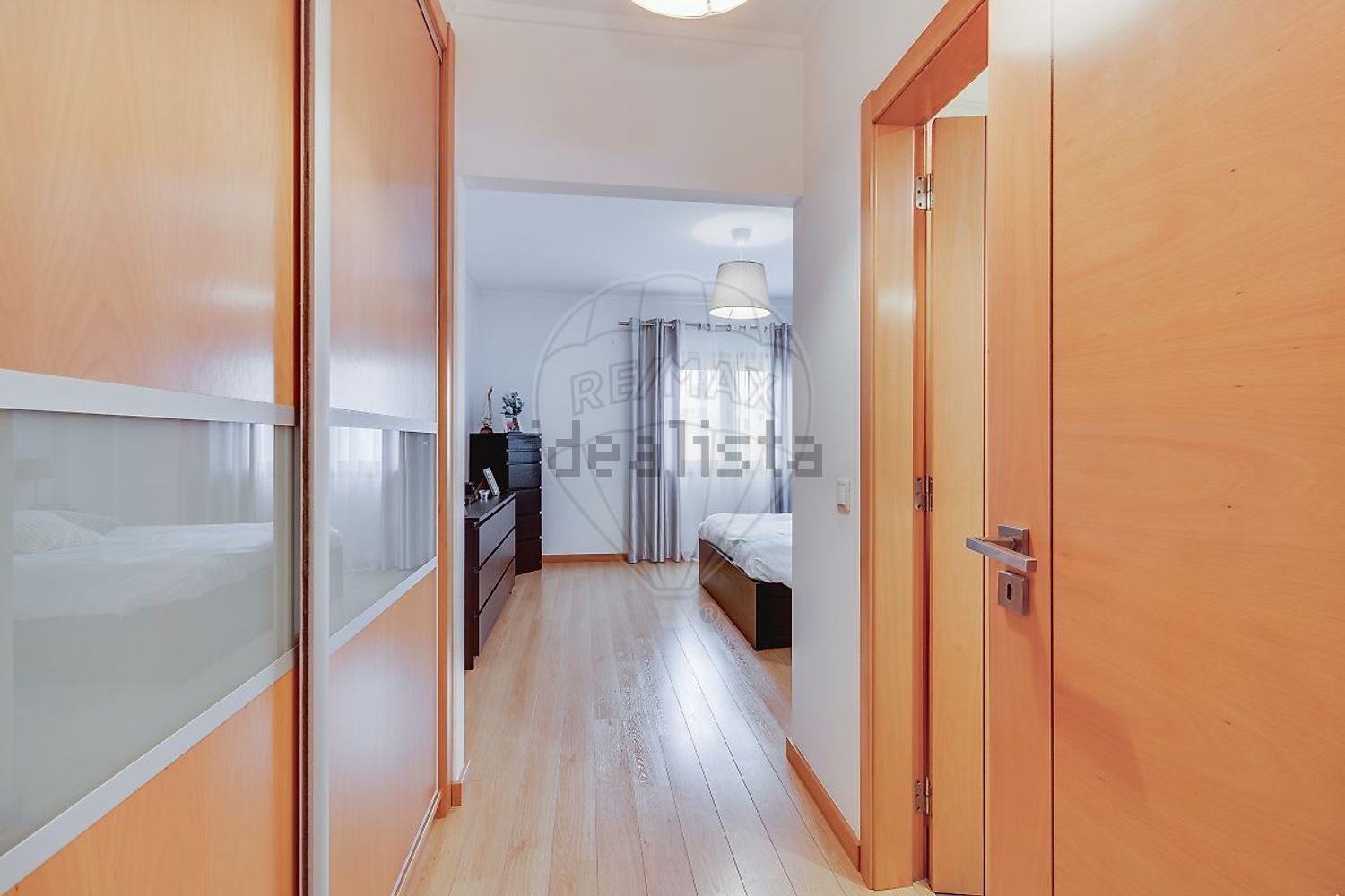 公寓 t2出售在Rua e C8 - 过道