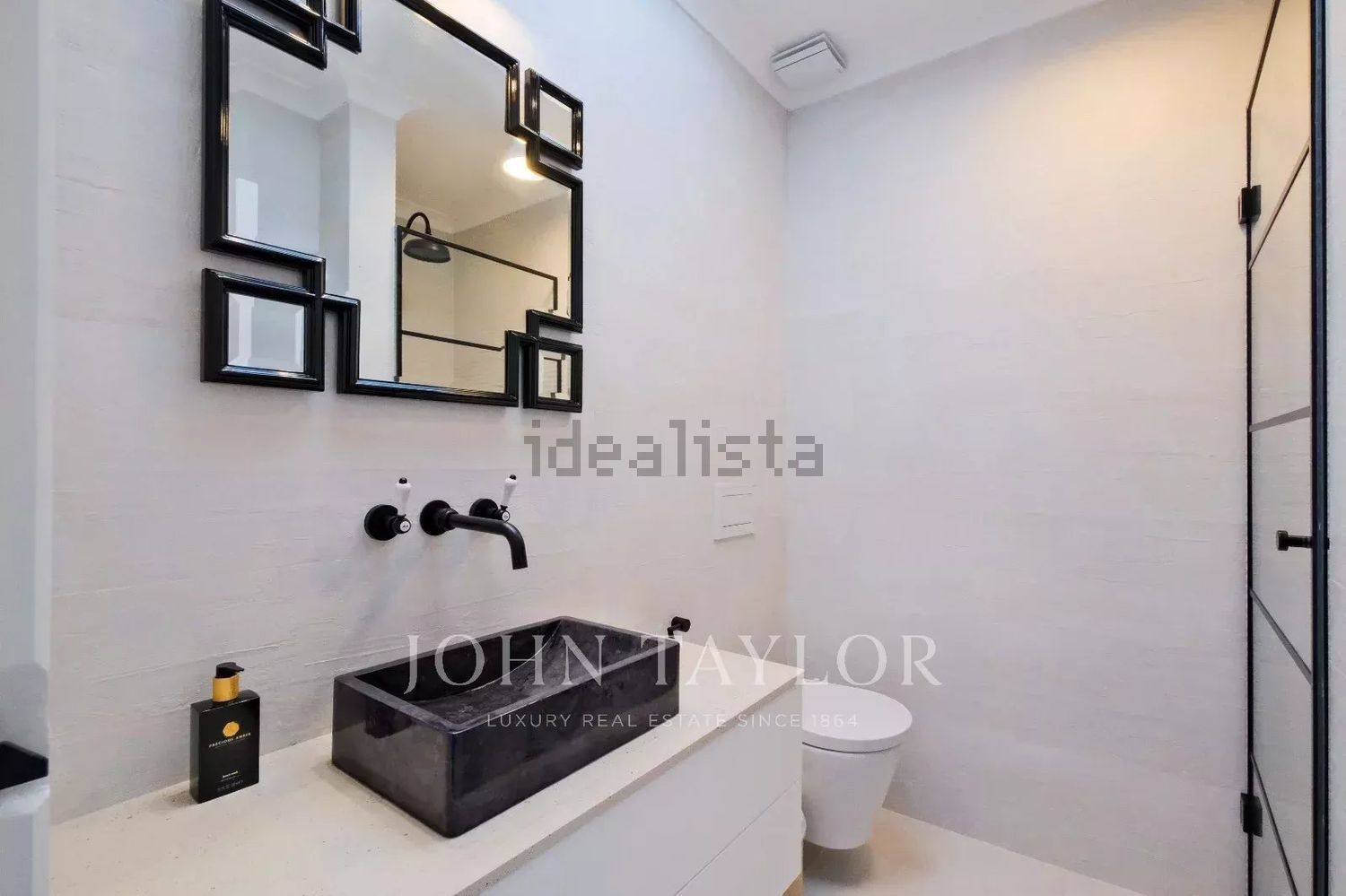 小楼房或独栋别墅出售在Rua de Melides - 卫生间