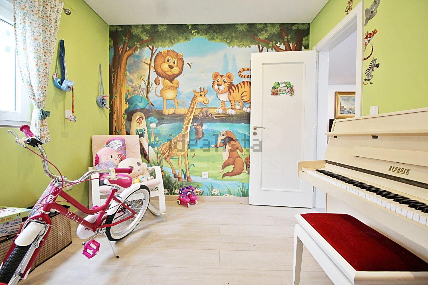 小楼房或别墅出售在Santo Antão e São Julião do Tojal - 客厅