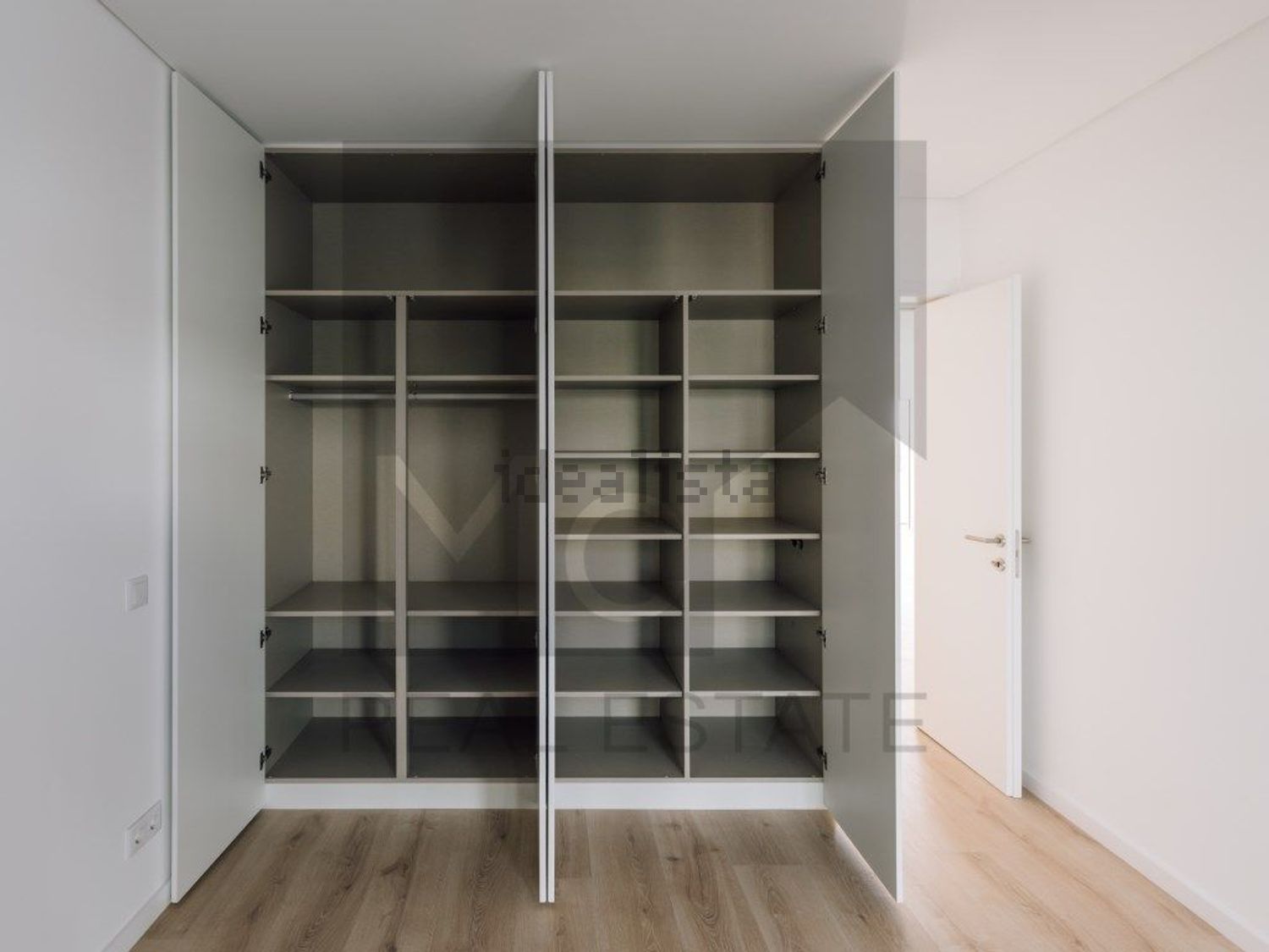 出租公寓 t2在Avenida General Roçadas, 70 C - 卧室