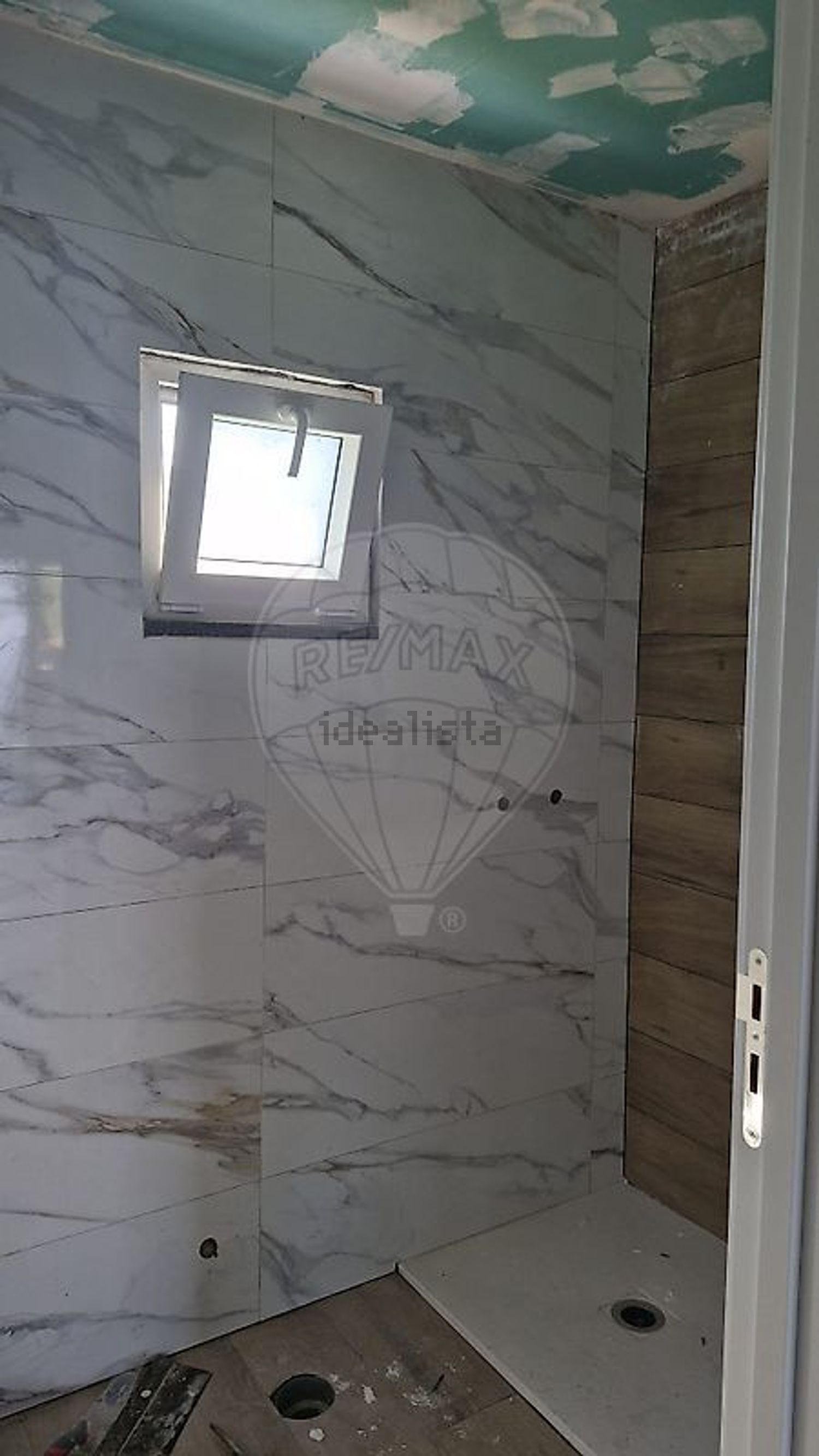 小楼房或独栋别墅出售N116 - 照片