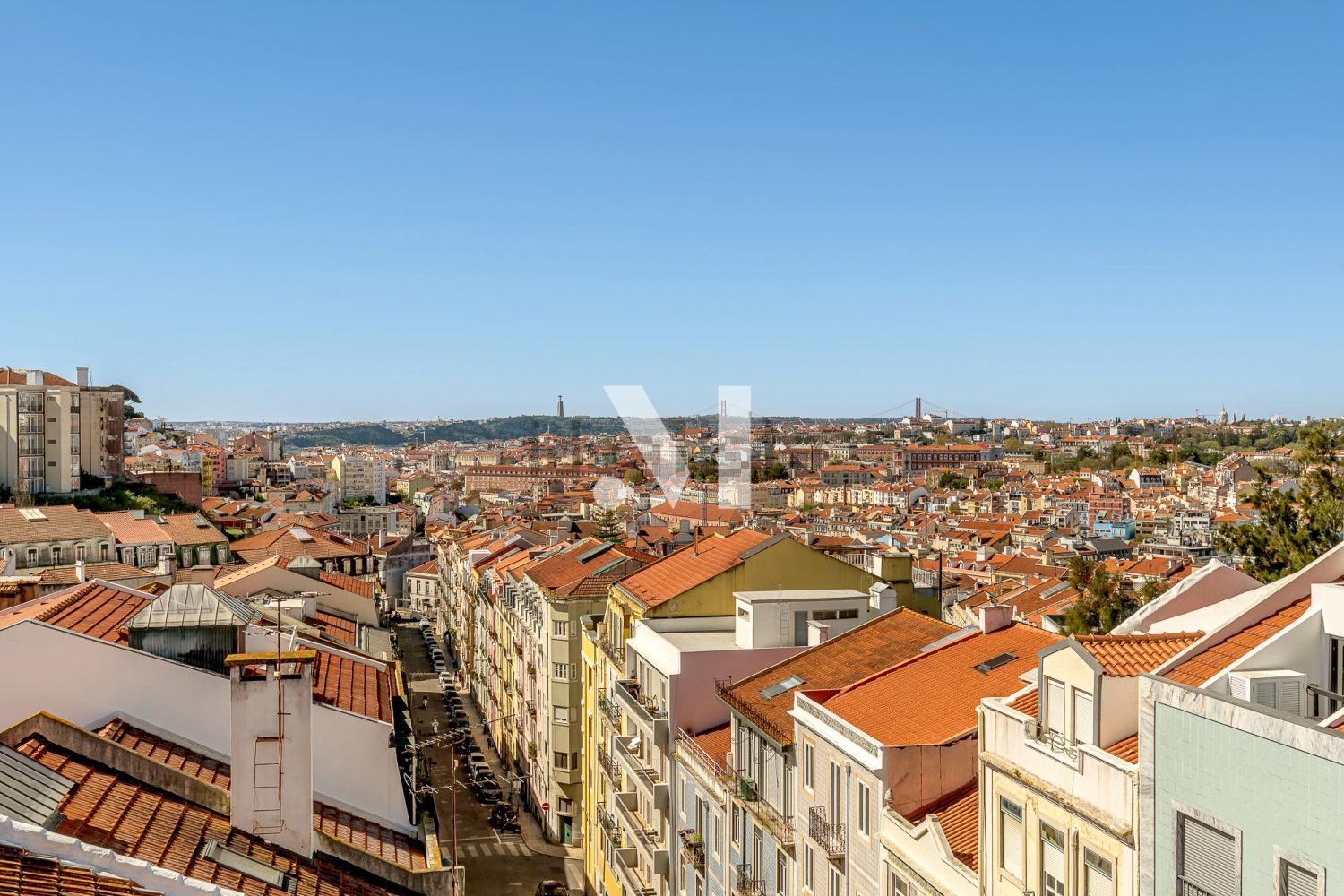 出租公寓 t4在Rua da Penha de França s/n - 客厅