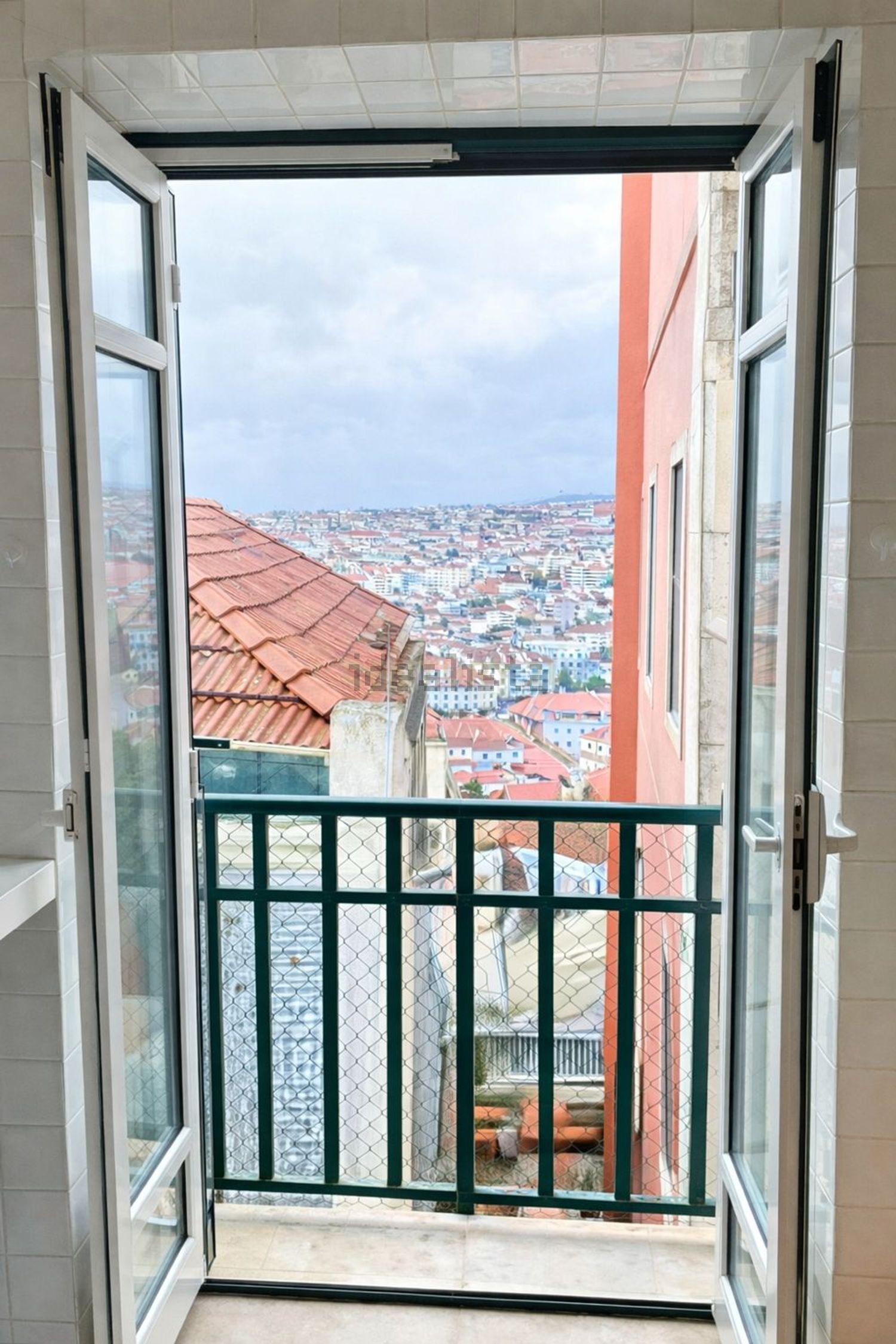 公寓 t3出售在Mouraria - Castelo - 阳台