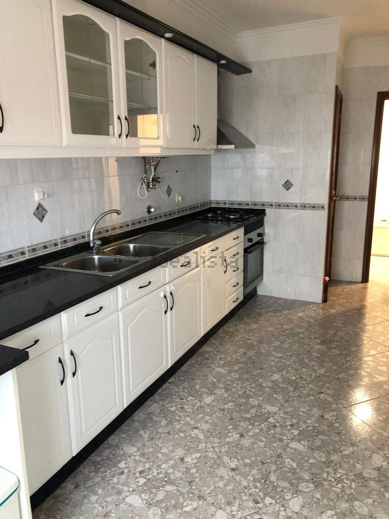 出租房间在Praceta António Andrade, 19 - 厨房