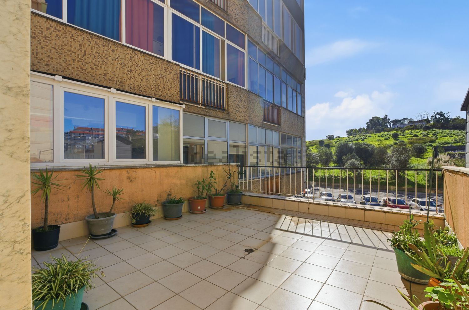 公寓 t3出售在Estrada da Luz, 118 - 游泳池