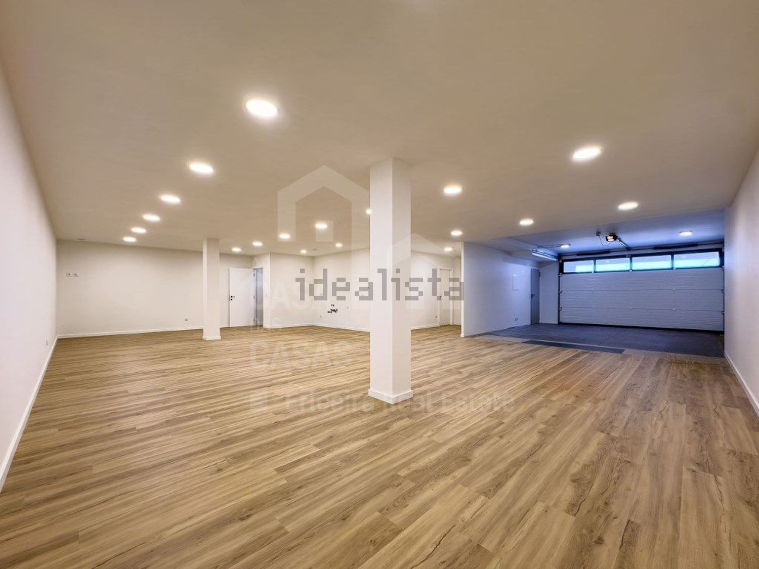 小楼房或独栋别墅出售在Encarnação - 照片