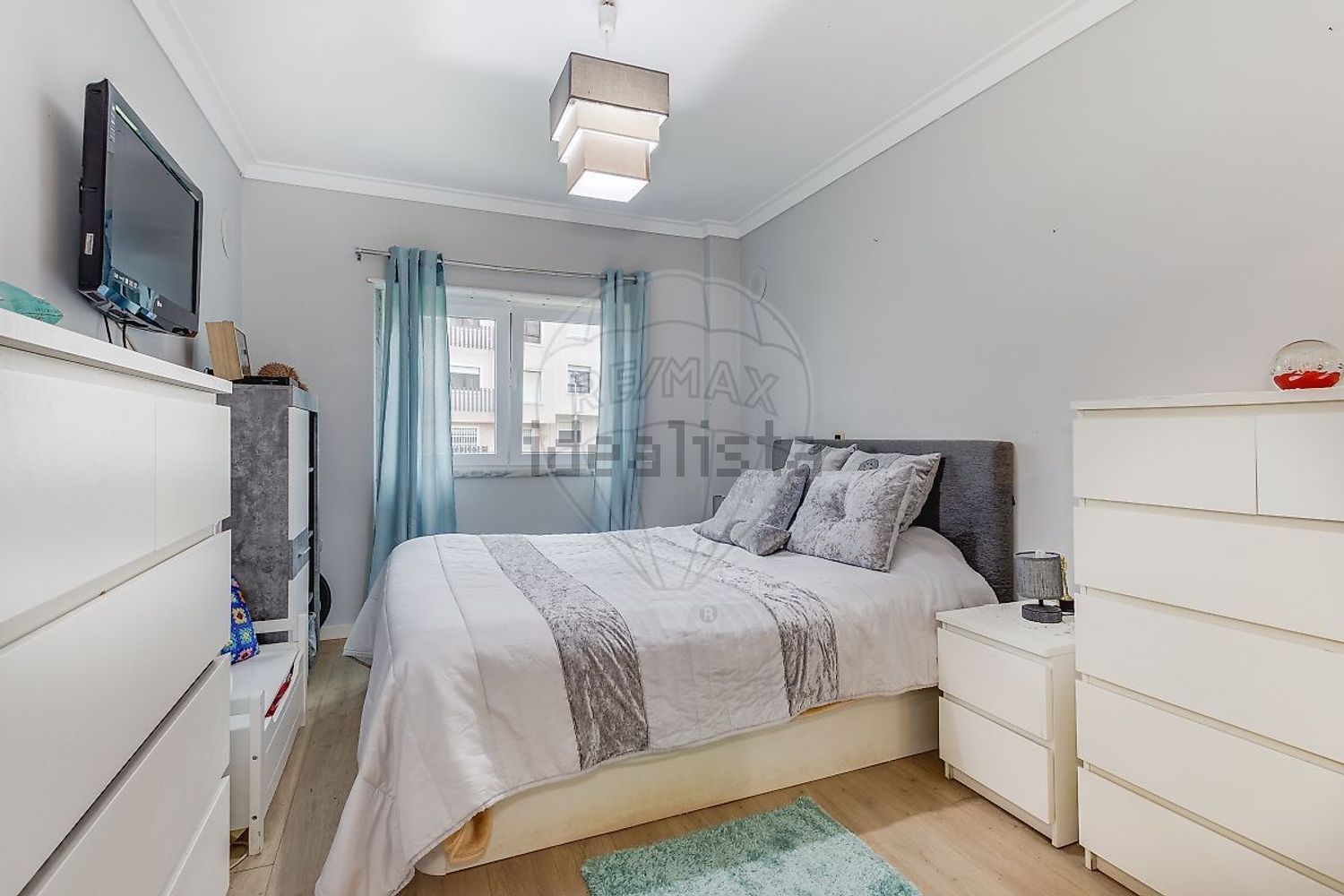 公寓 t2出售在Rua dos Lírios - 卧室