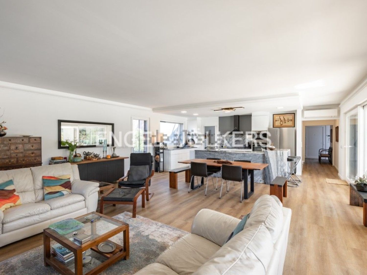 小楼房或独栋别墅出售在Rua da Cabine - 卫生间