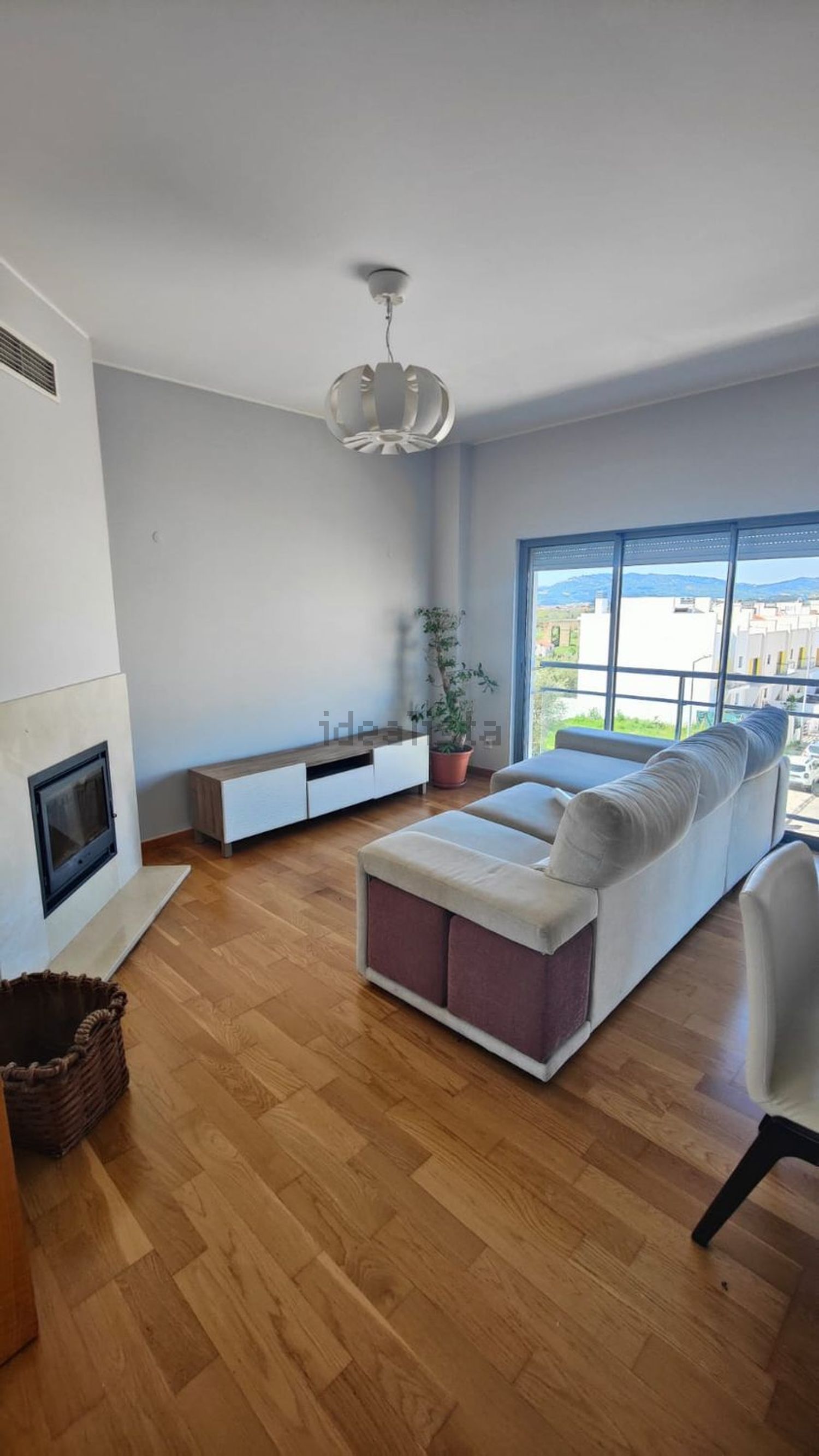 出租公寓 t2在Santo Antão e São Julião do Tojal - 客厅