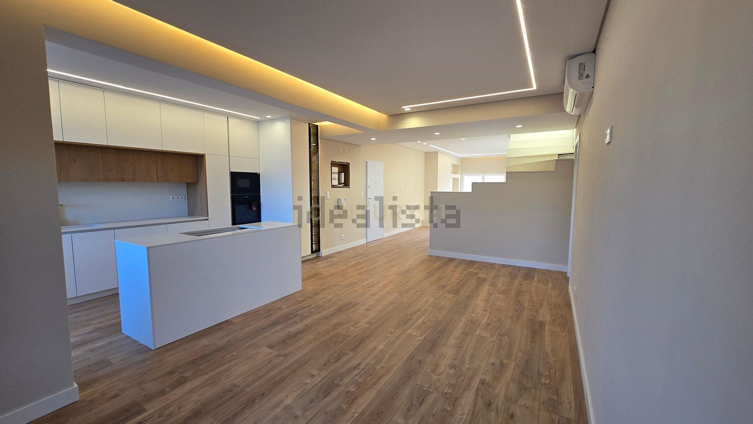 复式公寓出售在Costa da Guia - 居住