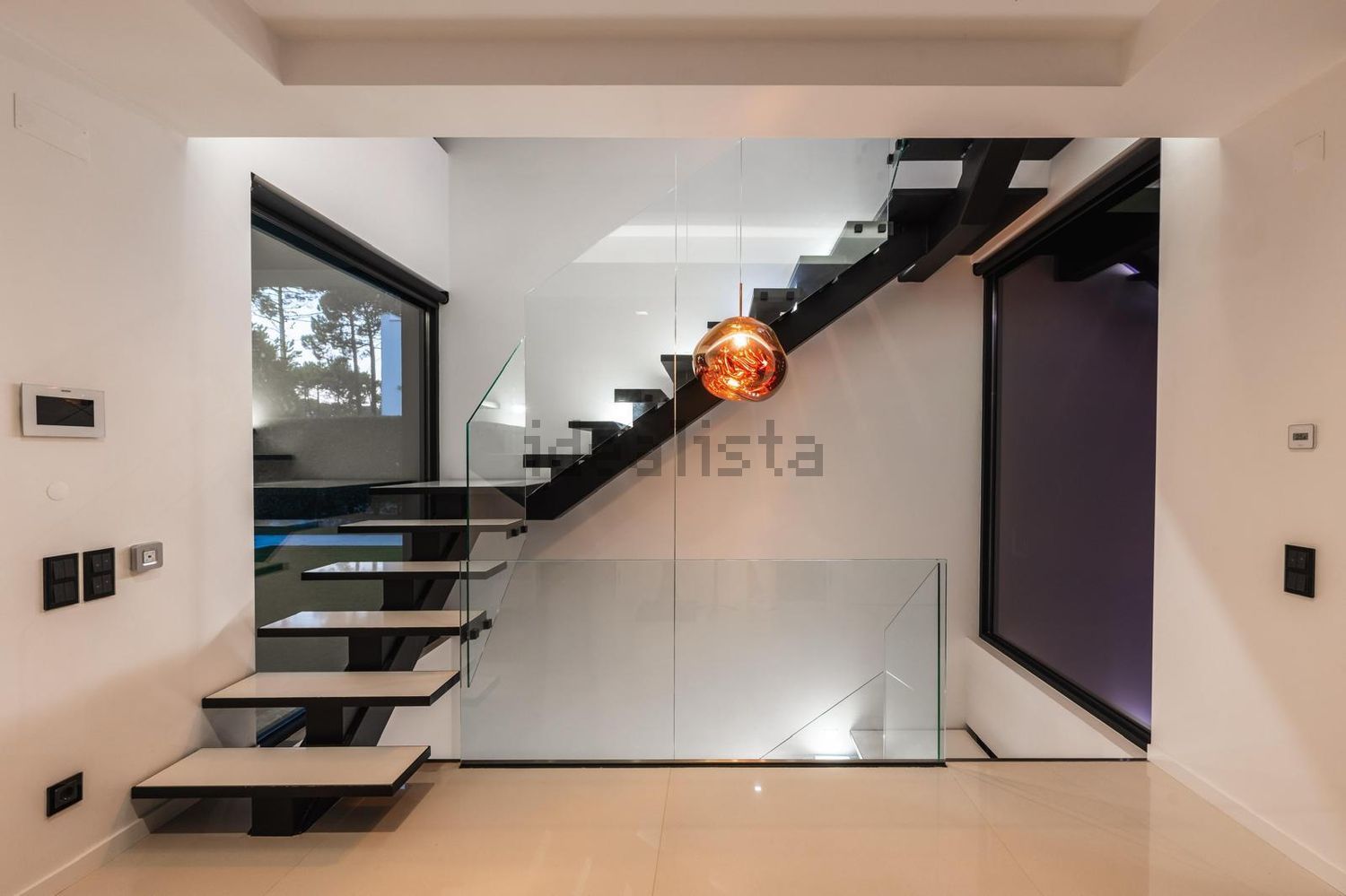 小楼房或独栋别墅出售在Rua das Mimosas - 详情