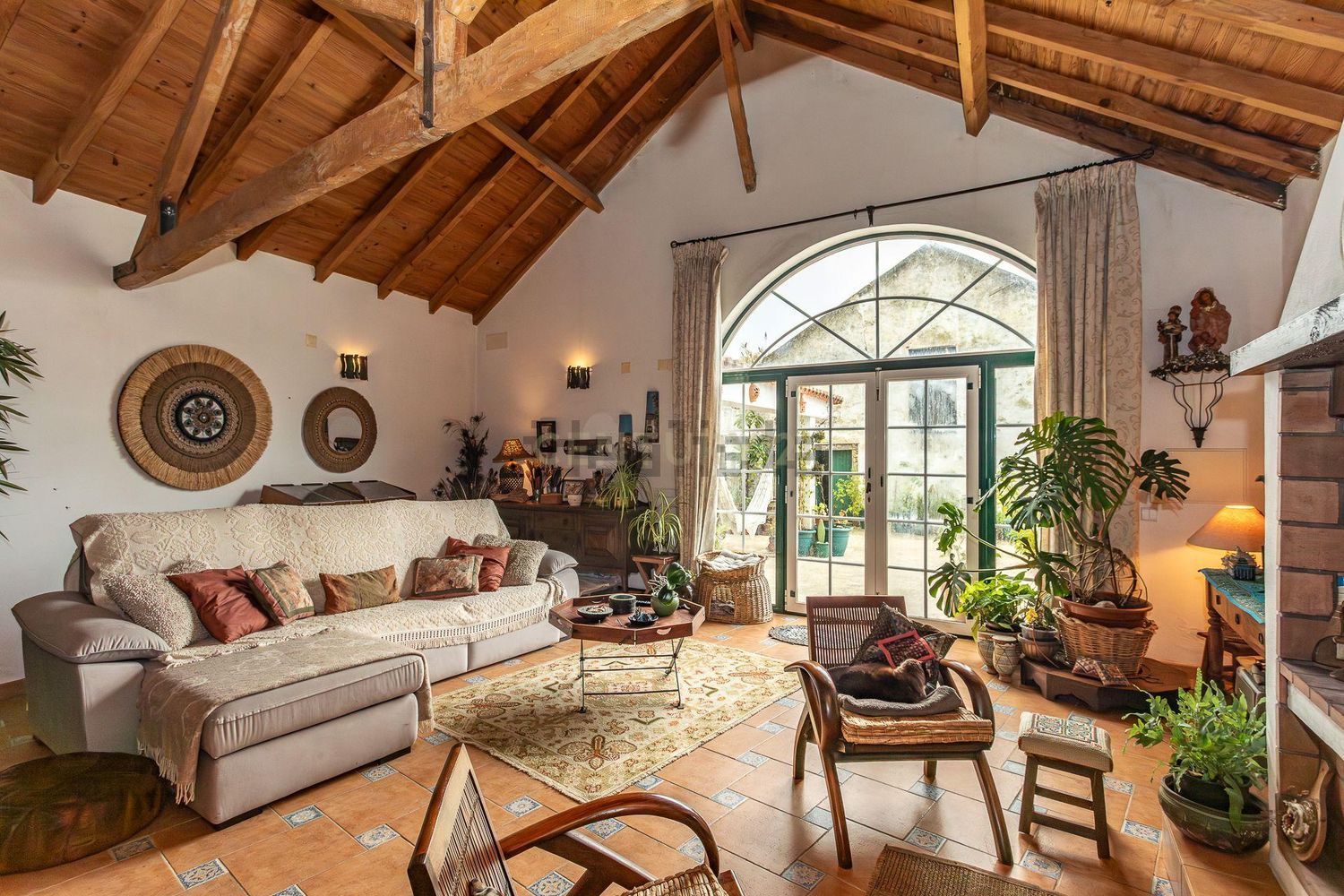 小楼房或独栋别墅出售在Rua Nossa Senhora dos Remédios, 32 - 客厅