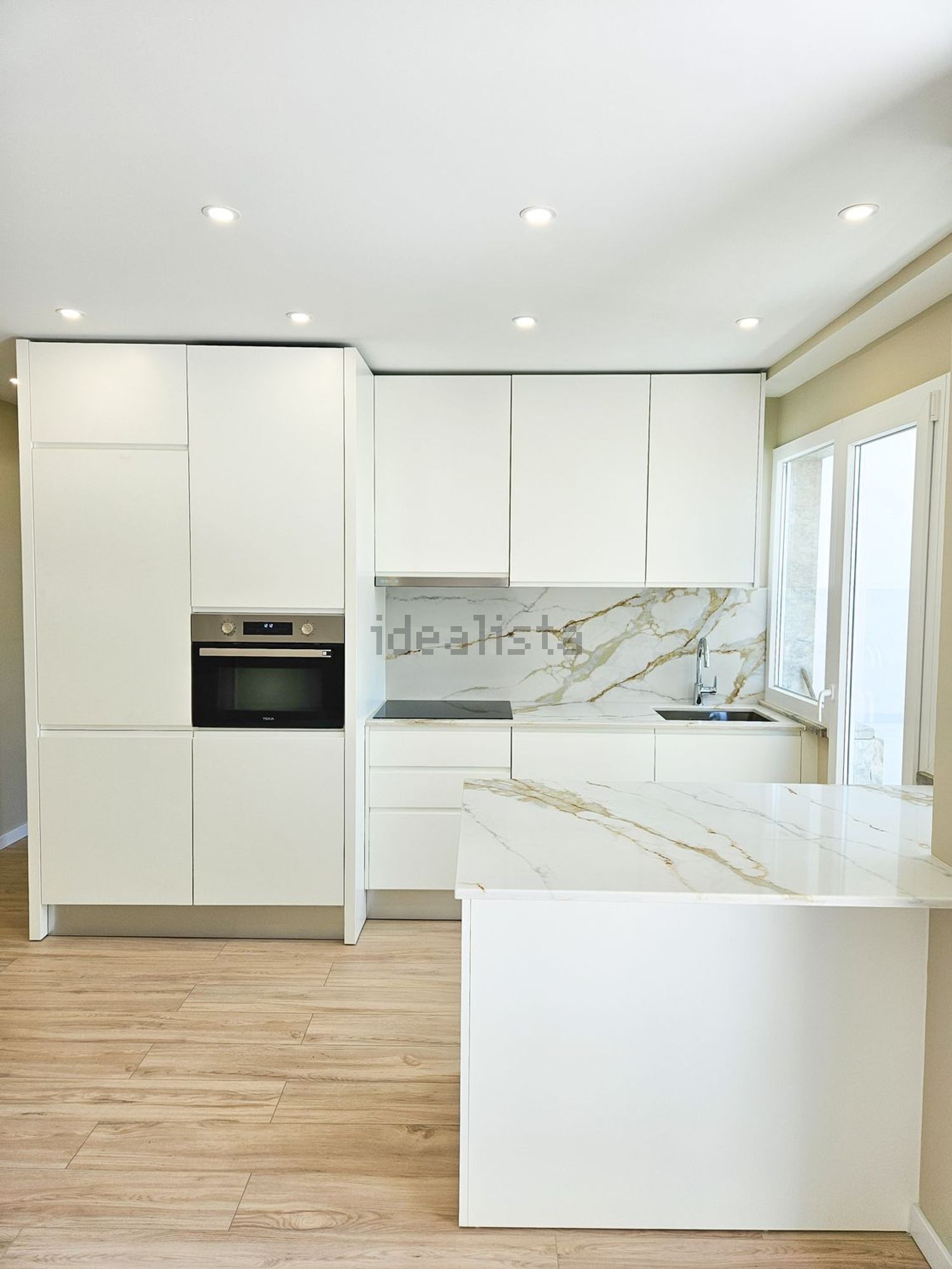 公寓 t3出售在Praceta Eugénio de Castro - 厨房