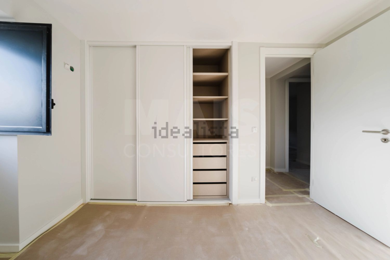 小楼房或别墅出售在São Bartolomeu dos Galegos e Moledo - 试衣间