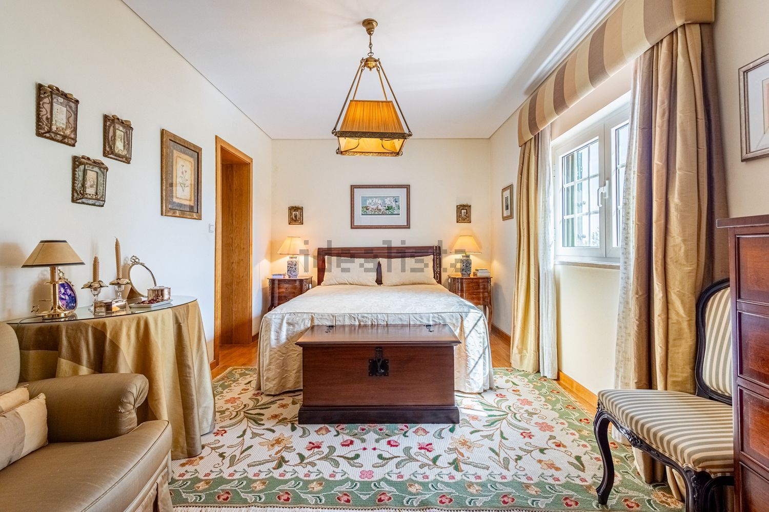 小楼房或独栋别墅出售Estr. da Serralheira de Baixo - 卧室