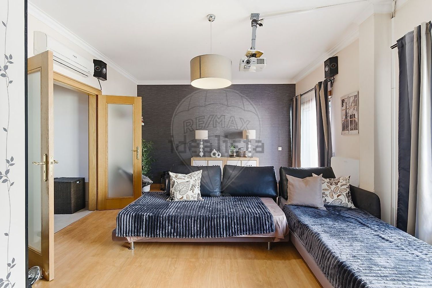 公寓 t2出售在Rua Marquês de Pombal - 卧室