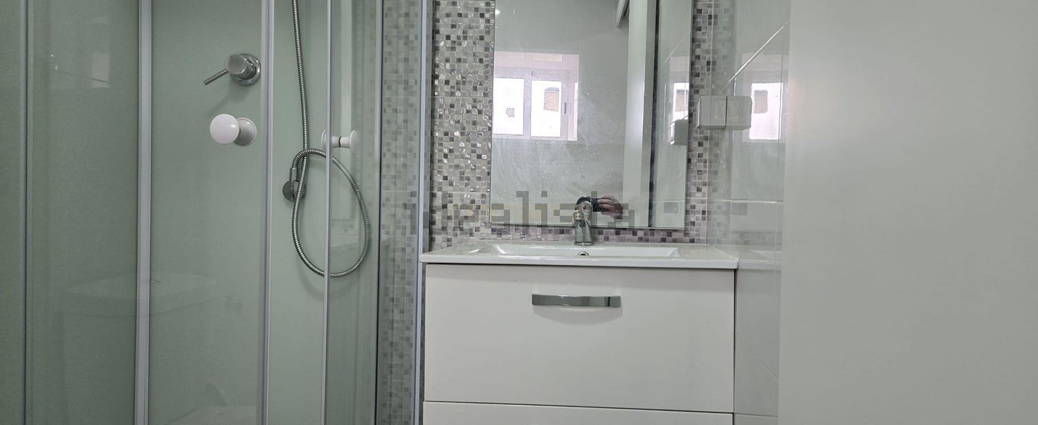 小楼房或独栋别墅出售在Rua José Augusto Braancamp, 27 - 卫生间