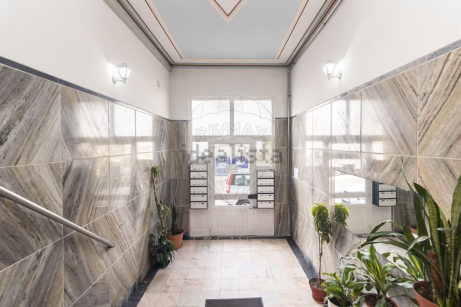 公寓 t3出售在Rua Infante Dom Augusto - 照片