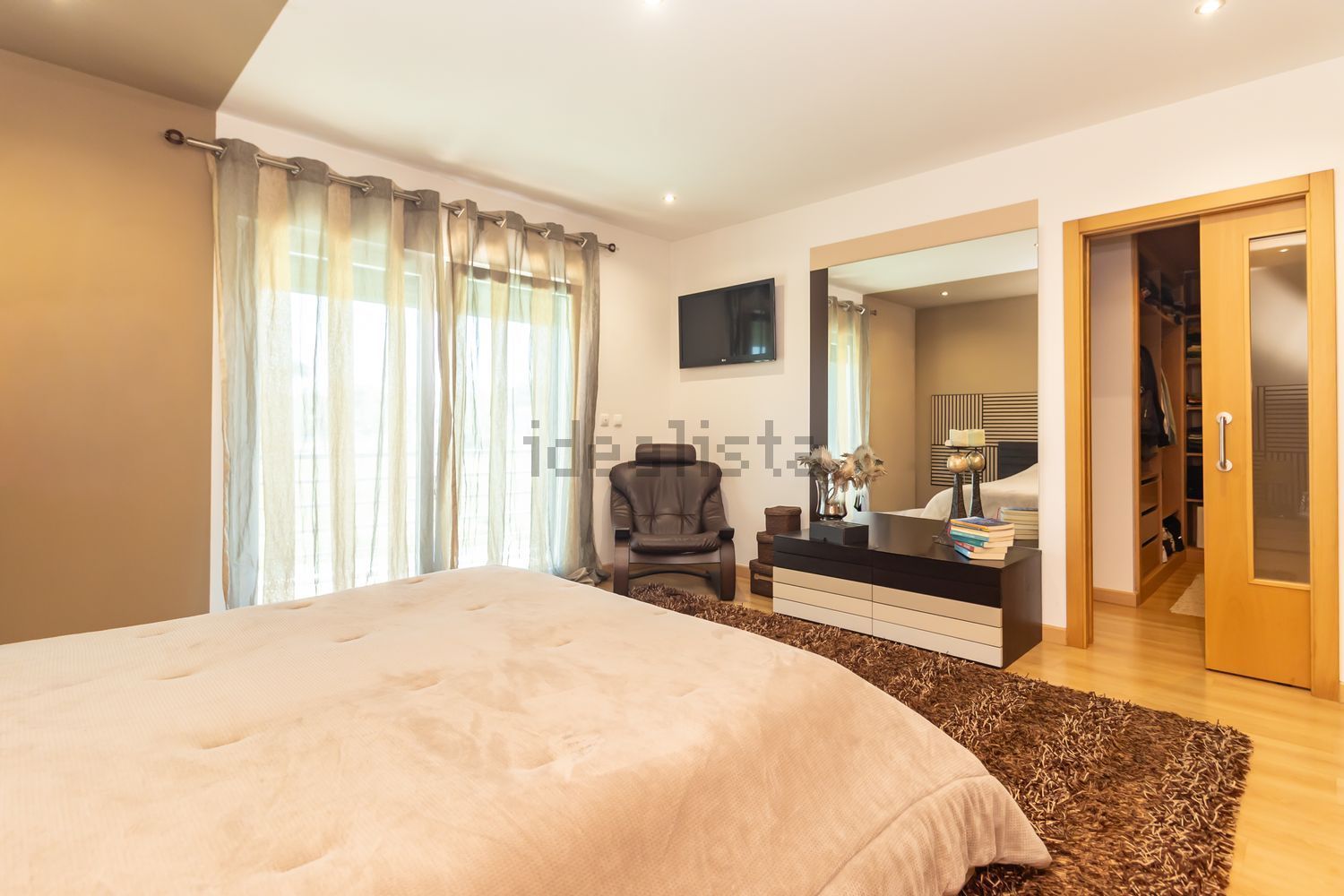 小楼房或独栋别墅出售在Rua Jorge Brum do Canto - 卧室