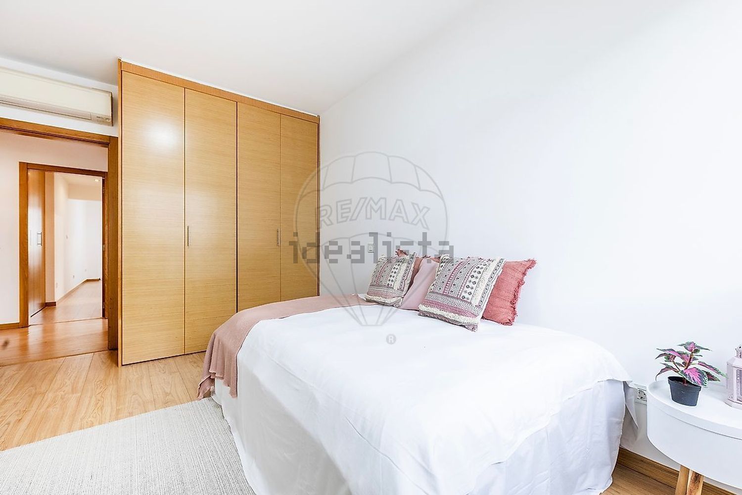 公寓 t3出售在Avenida Diogo Cão - 卧室