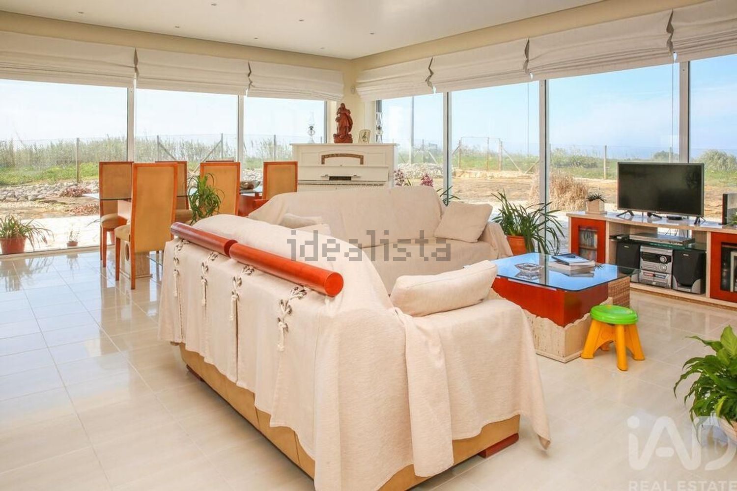 小楼房或独栋别墅出售在Encarnação - 客厅